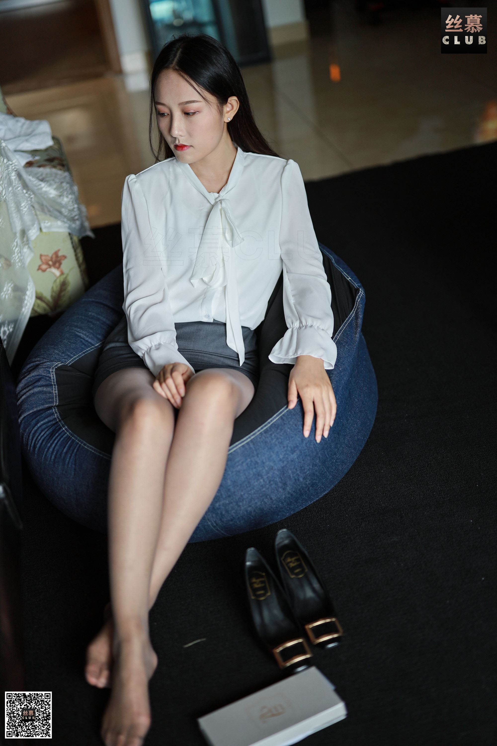 丝慕写真 张小姐的灰SW