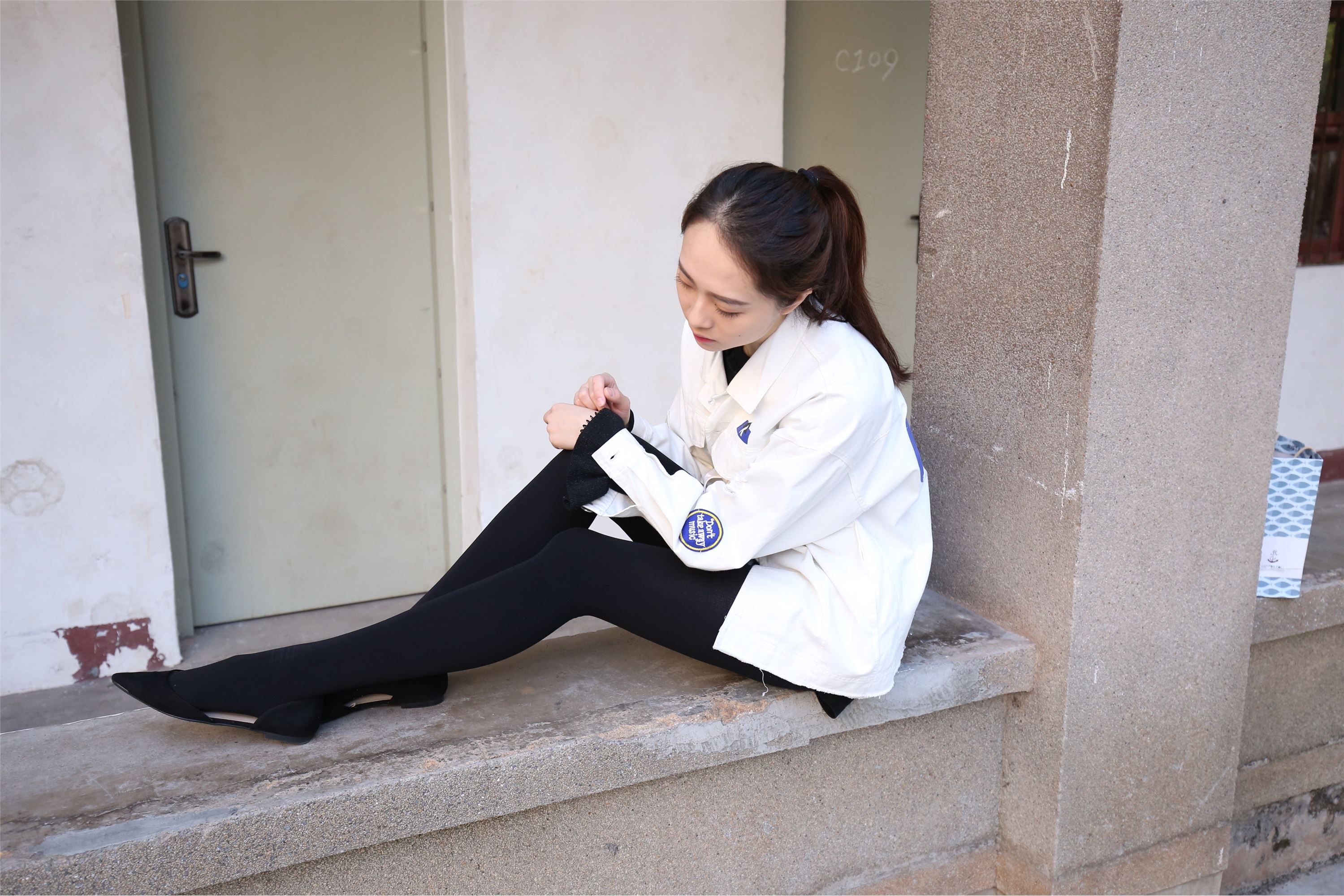 大西瓜美女图片 Z2-1 衬黑厚丝600p1