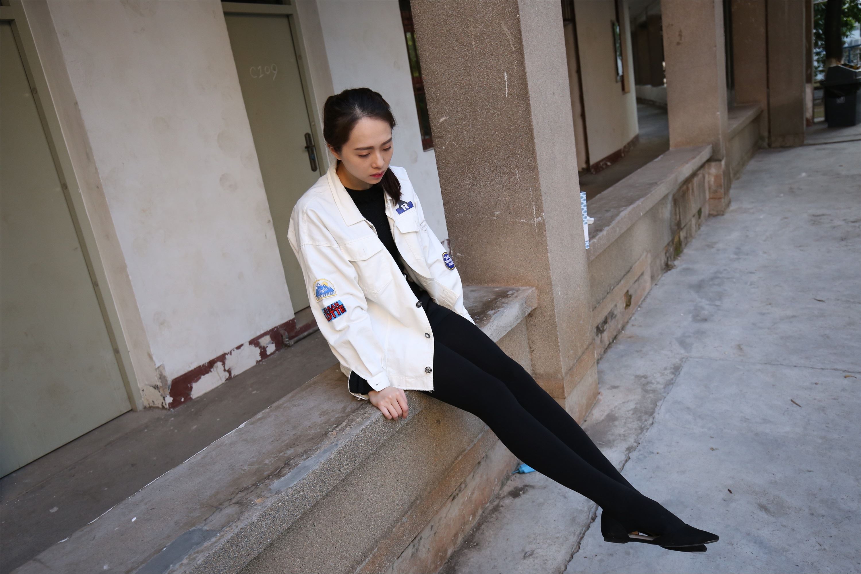 大西瓜美女图片 Z2-1 衬黑厚丝600p1