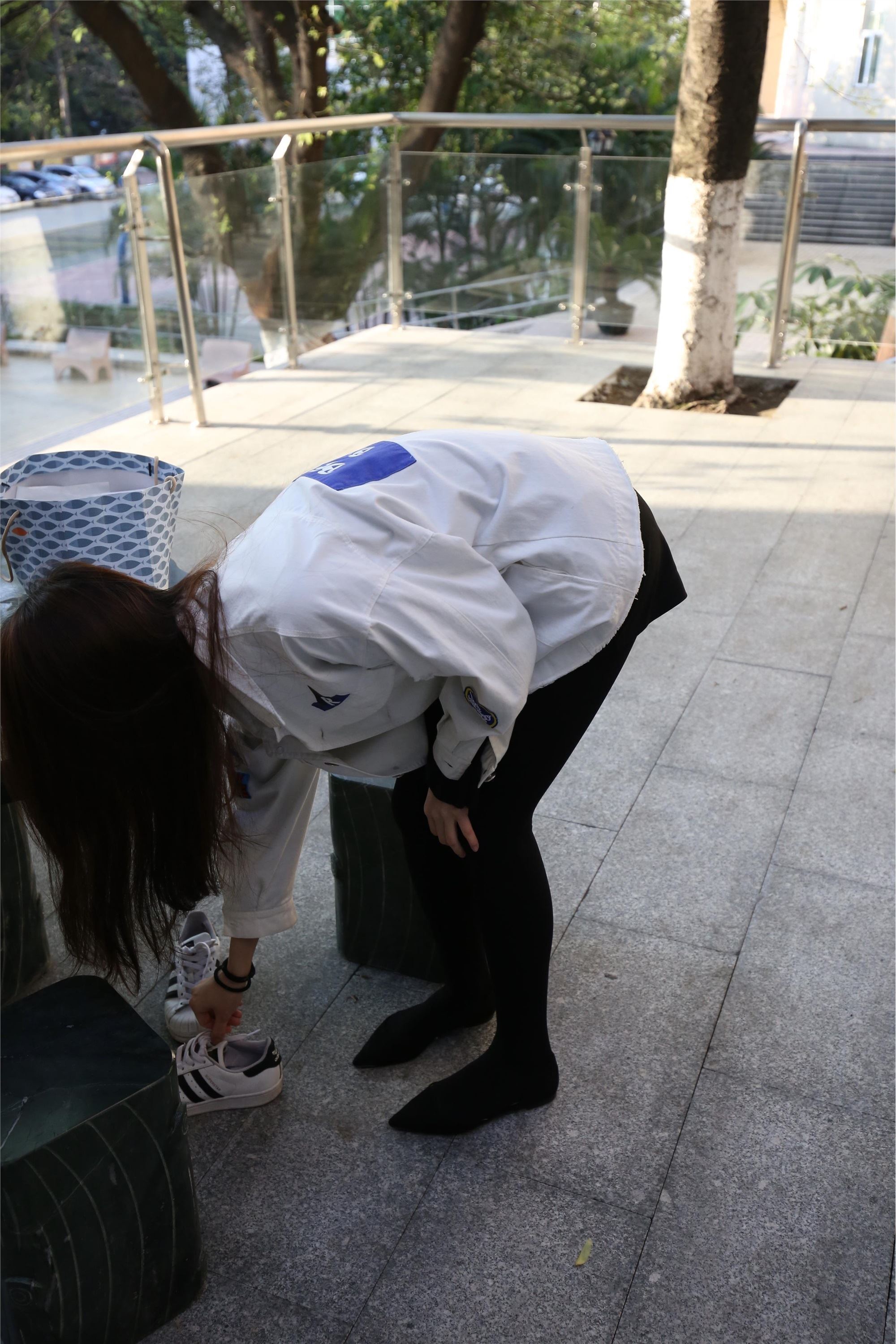 大西瓜美女图片 Z2-1 衬黑厚丝600p1