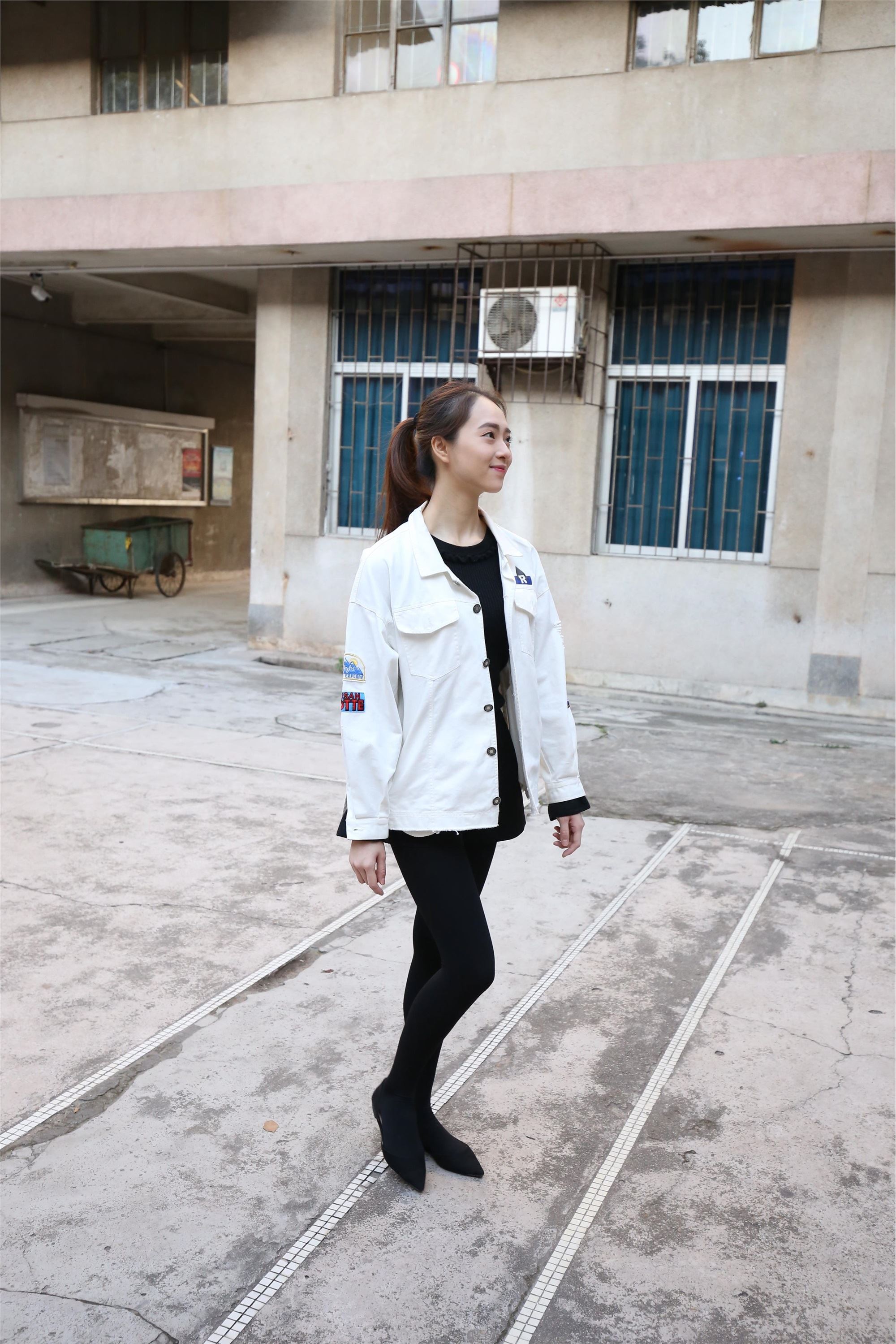 大西瓜美女图片 Z2-1 衬黑厚丝600p1