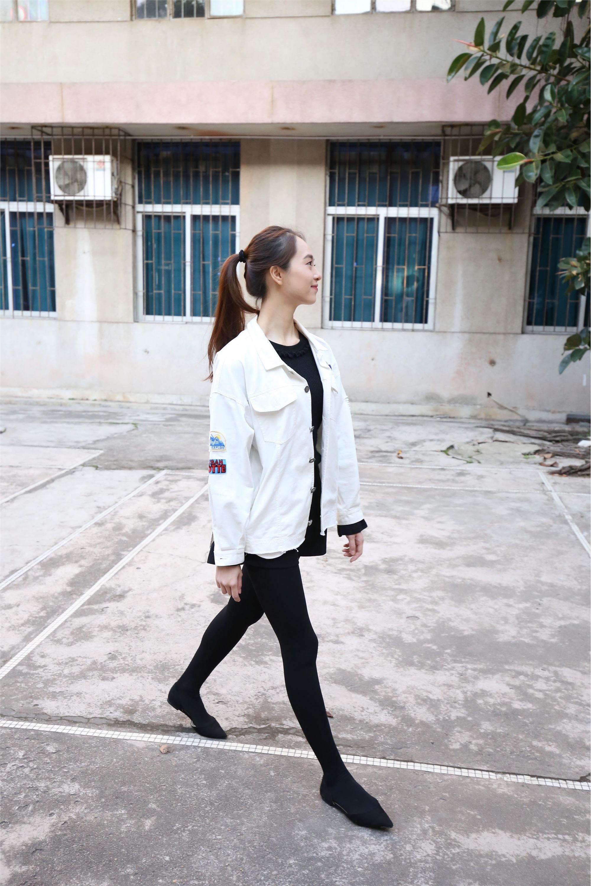 大西瓜美女图片 Z2-1 衬黑厚丝600p1