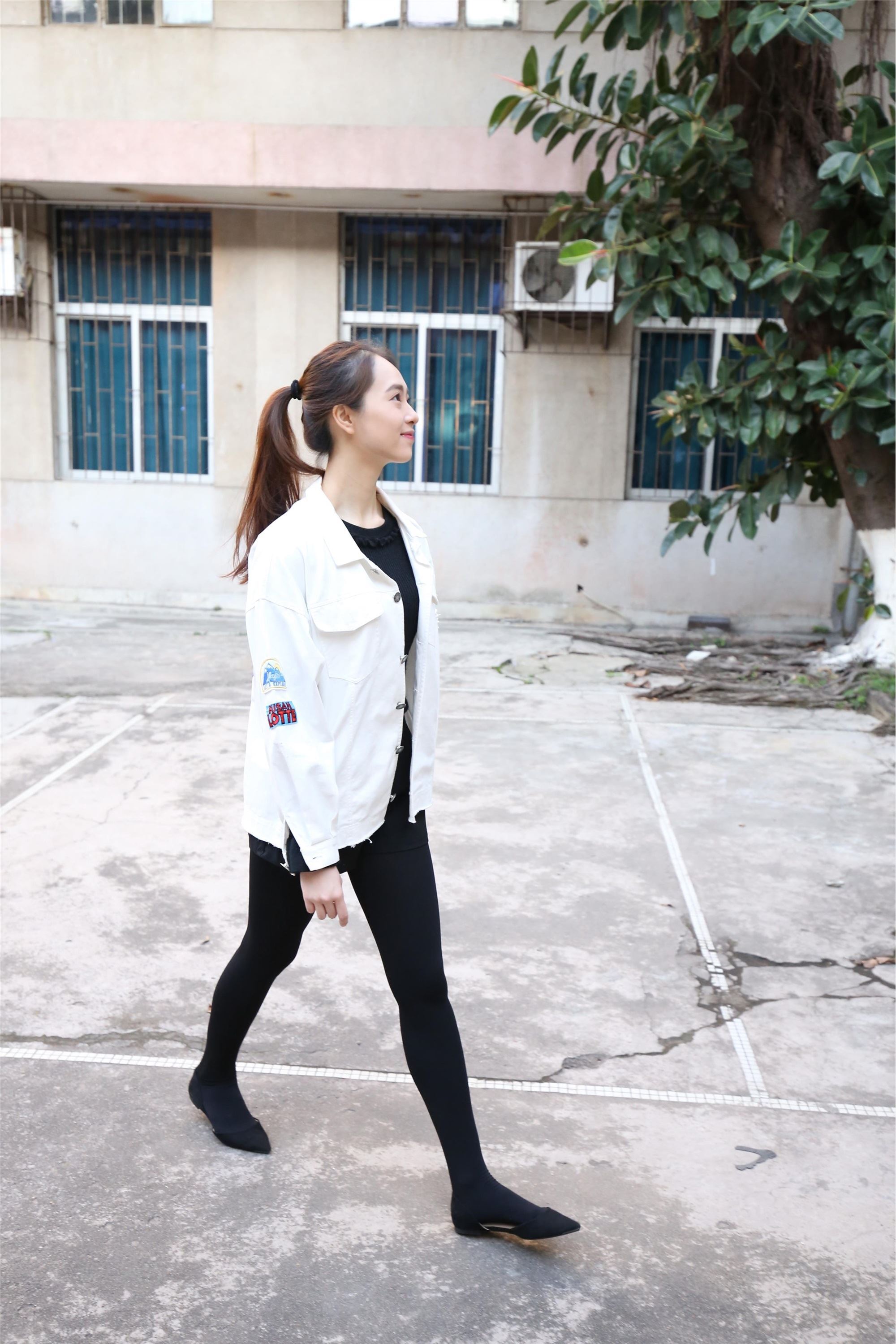 大西瓜美女图片 Z2-1 衬黑厚丝600p1