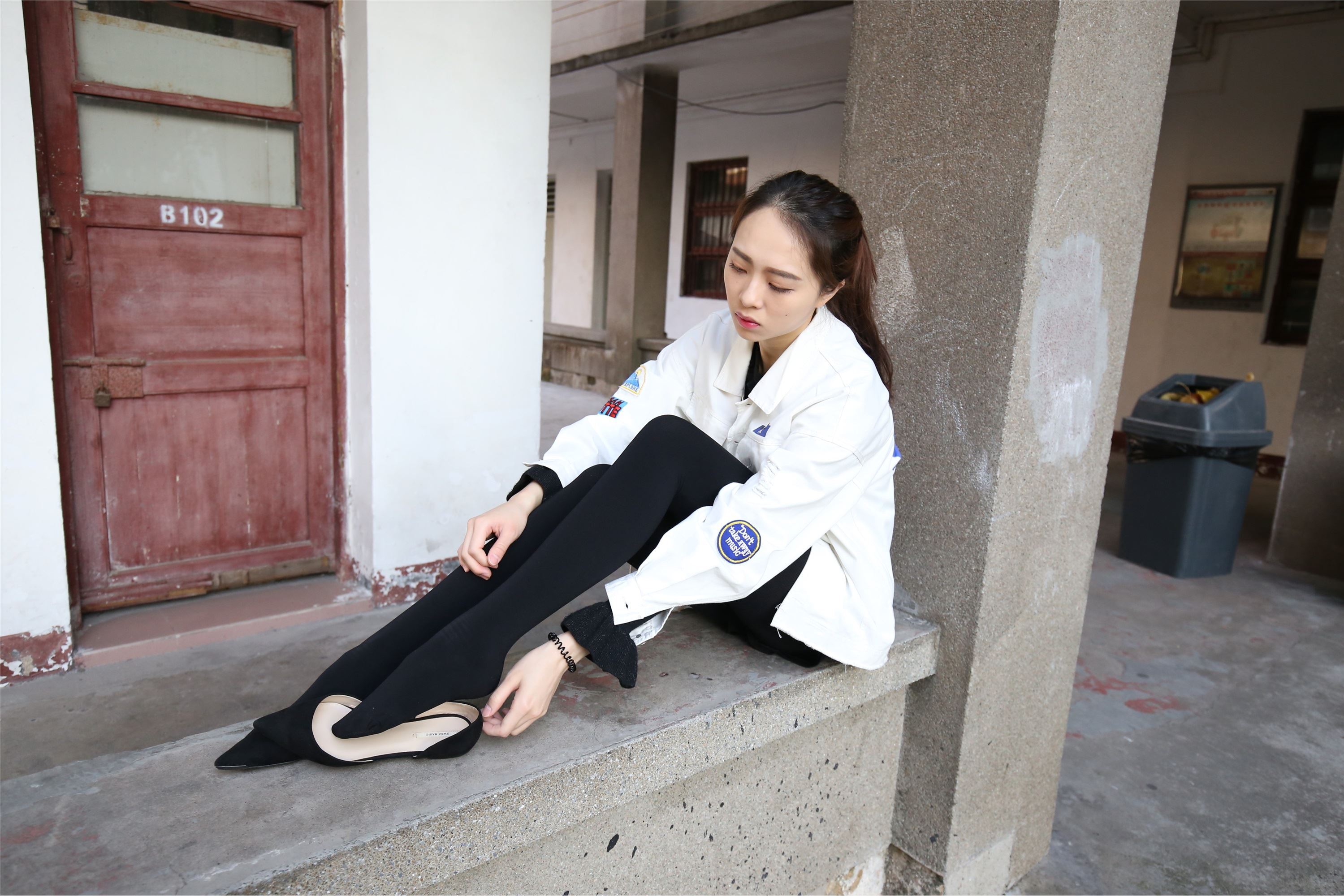 大西瓜美女图片 Z2-1 衬黑厚丝600p1