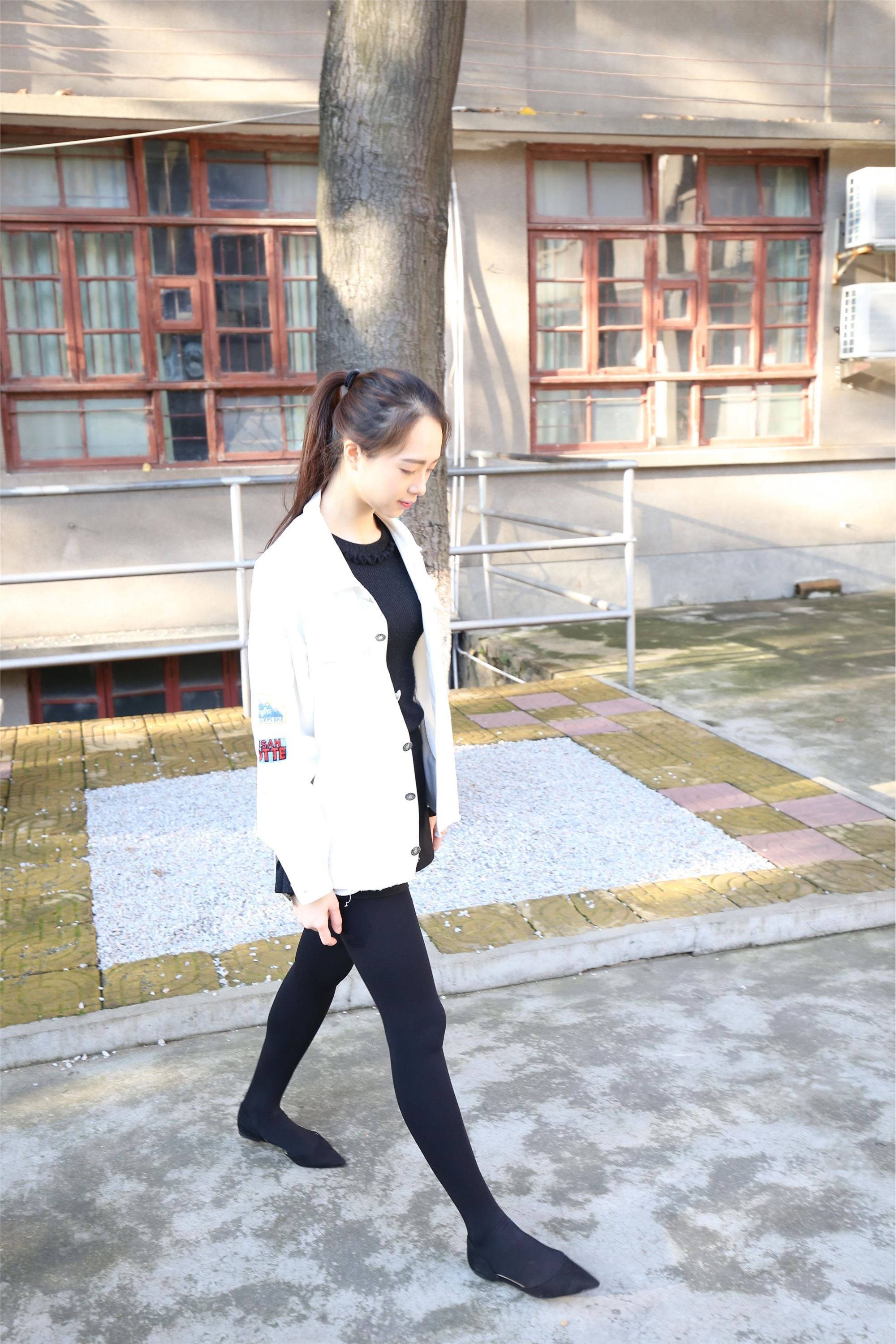 大西瓜美女图片 Z2-1 衬黑厚丝600p2