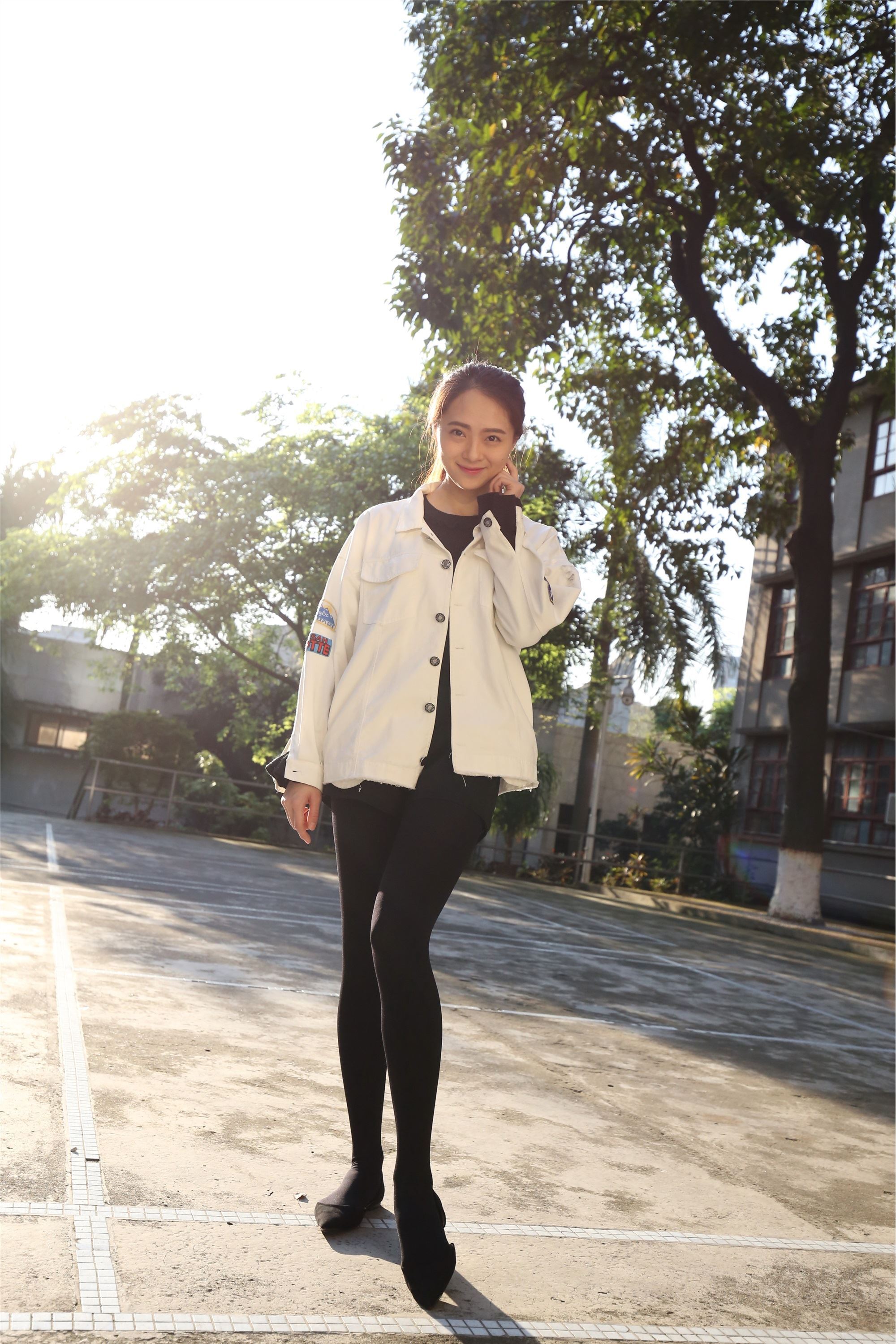 大西瓜美女图片 Z2-1 衬黑厚丝600p2