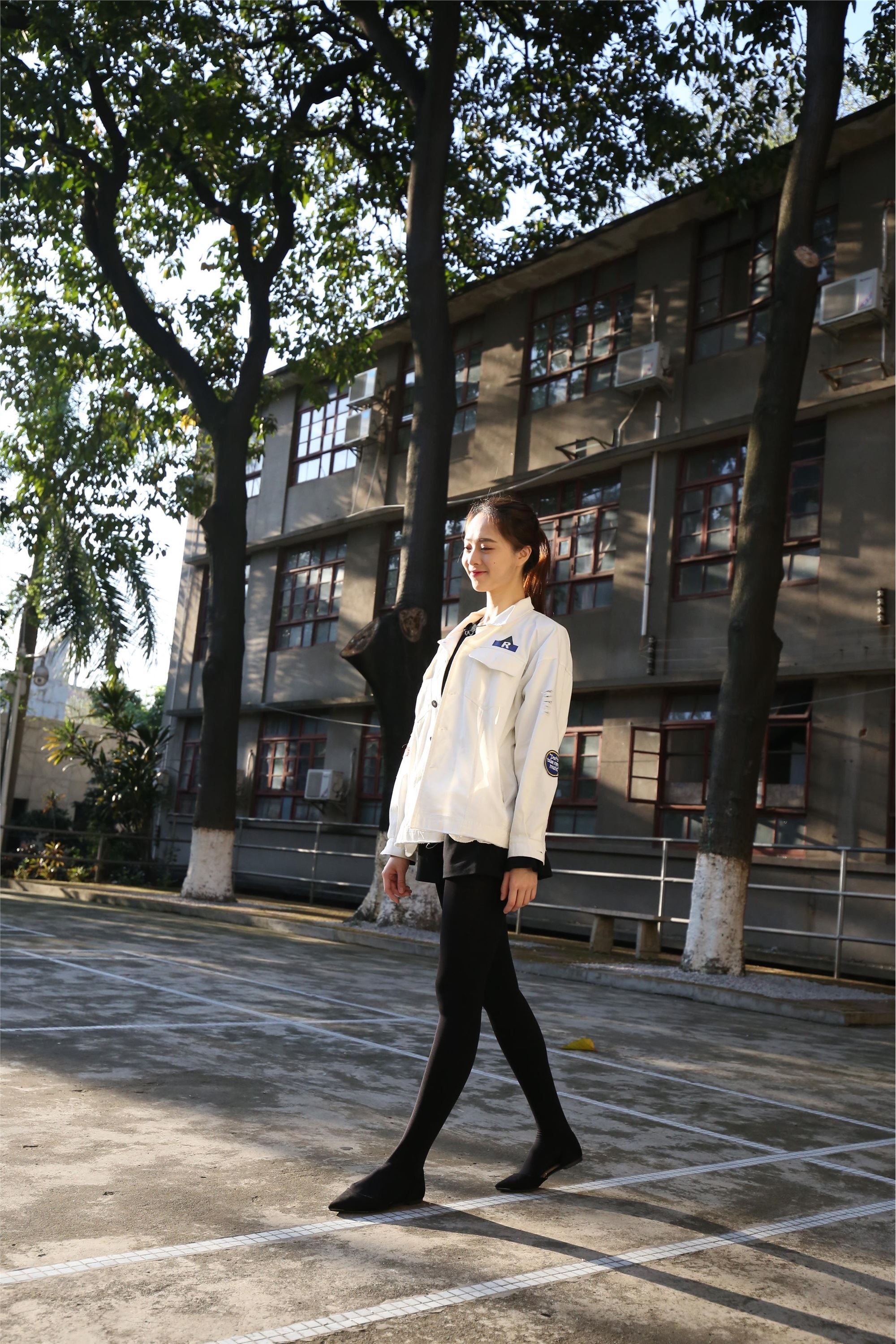 大西瓜美女图片 Z2-1 衬黑厚丝600p2