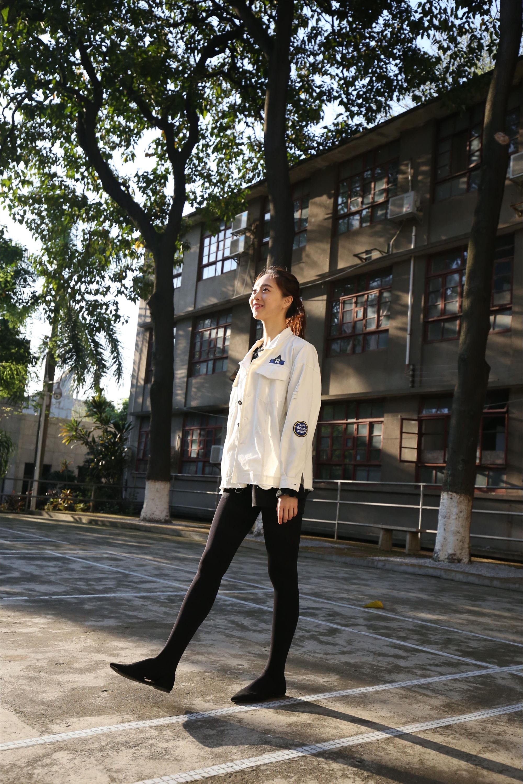 大西瓜美女图片 Z2-1 衬黑厚丝600p2