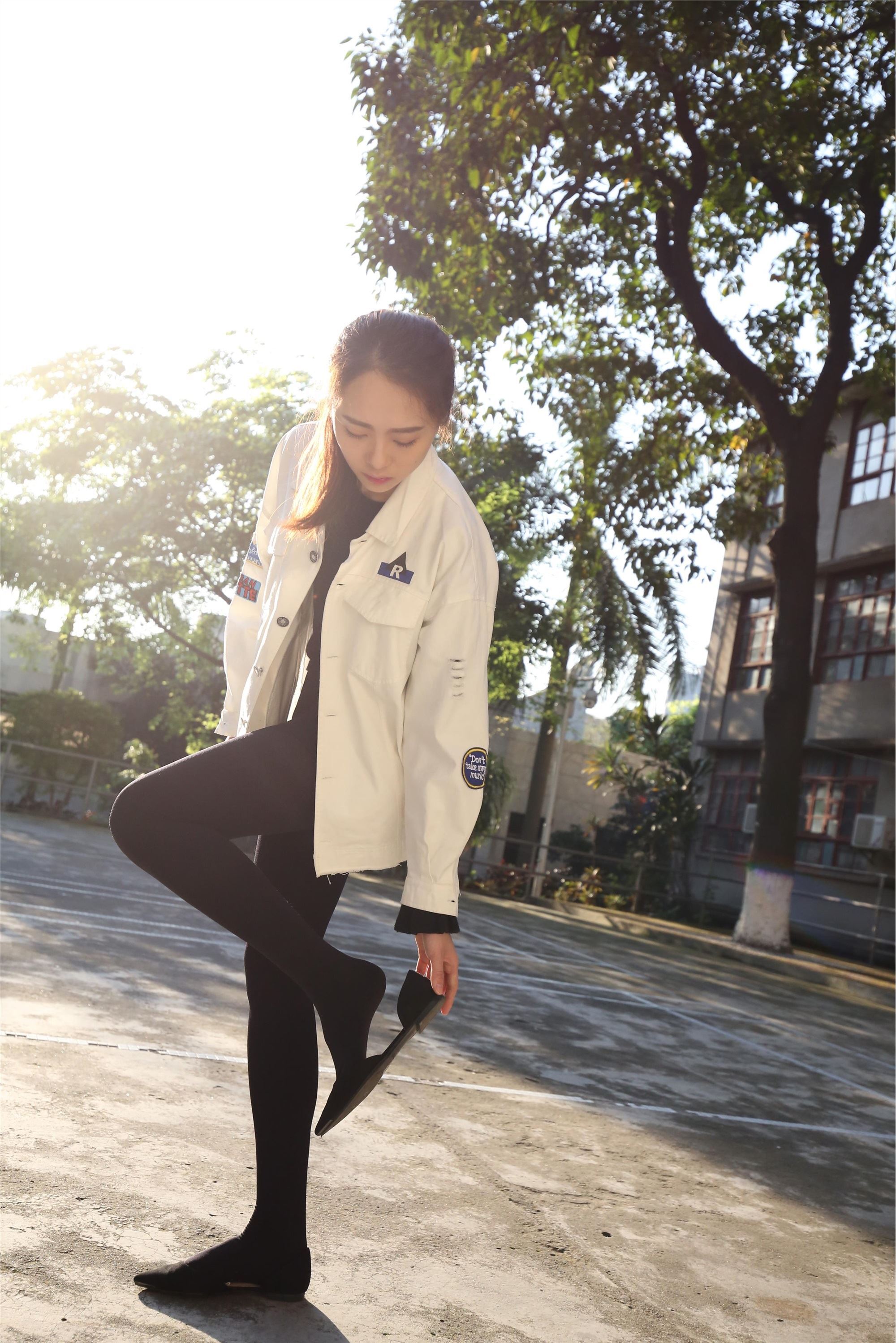 大西瓜美女图片 Z2-1 衬黑厚丝600p2