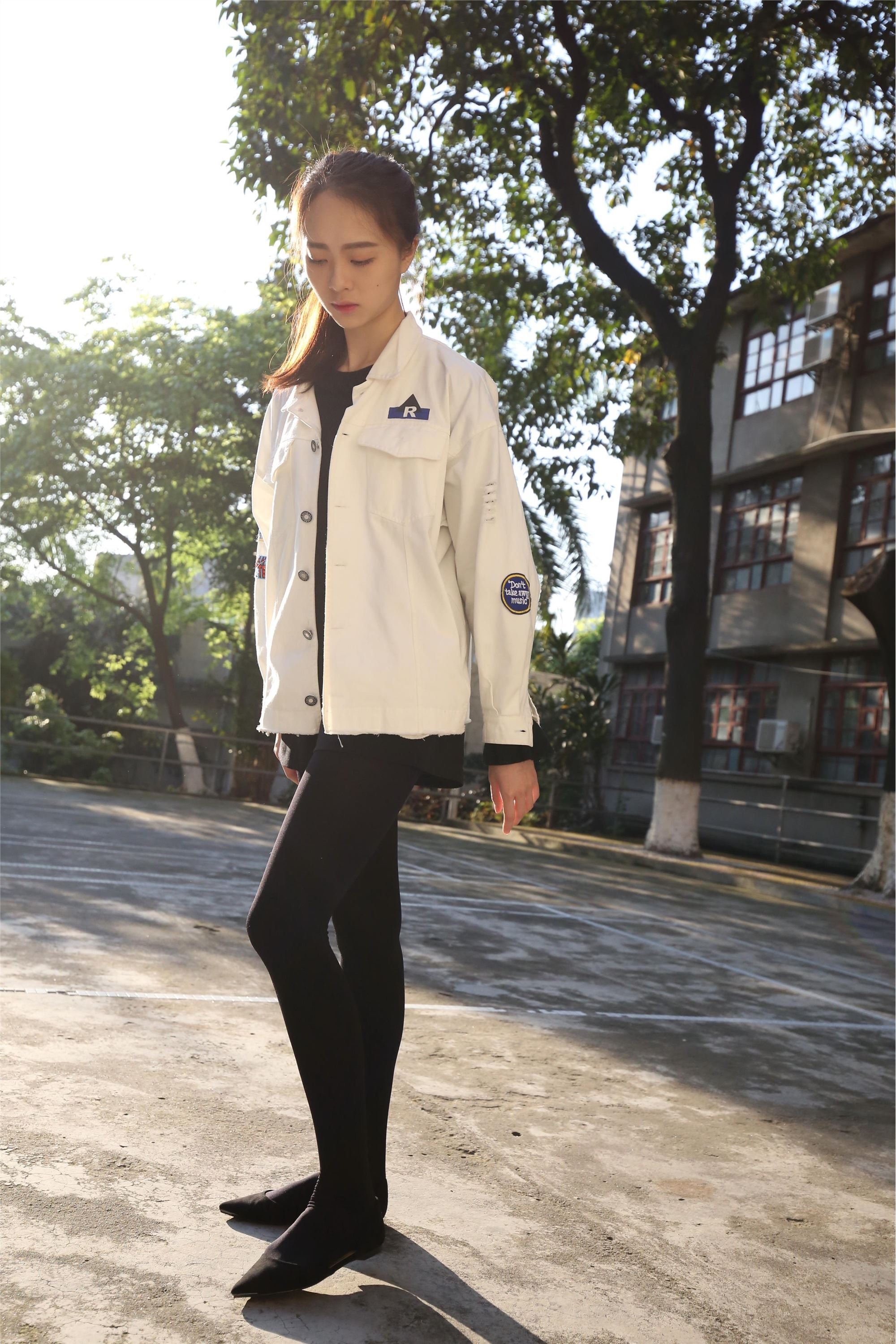 大西瓜美女图片 Z2-1 衬黑厚丝600p2