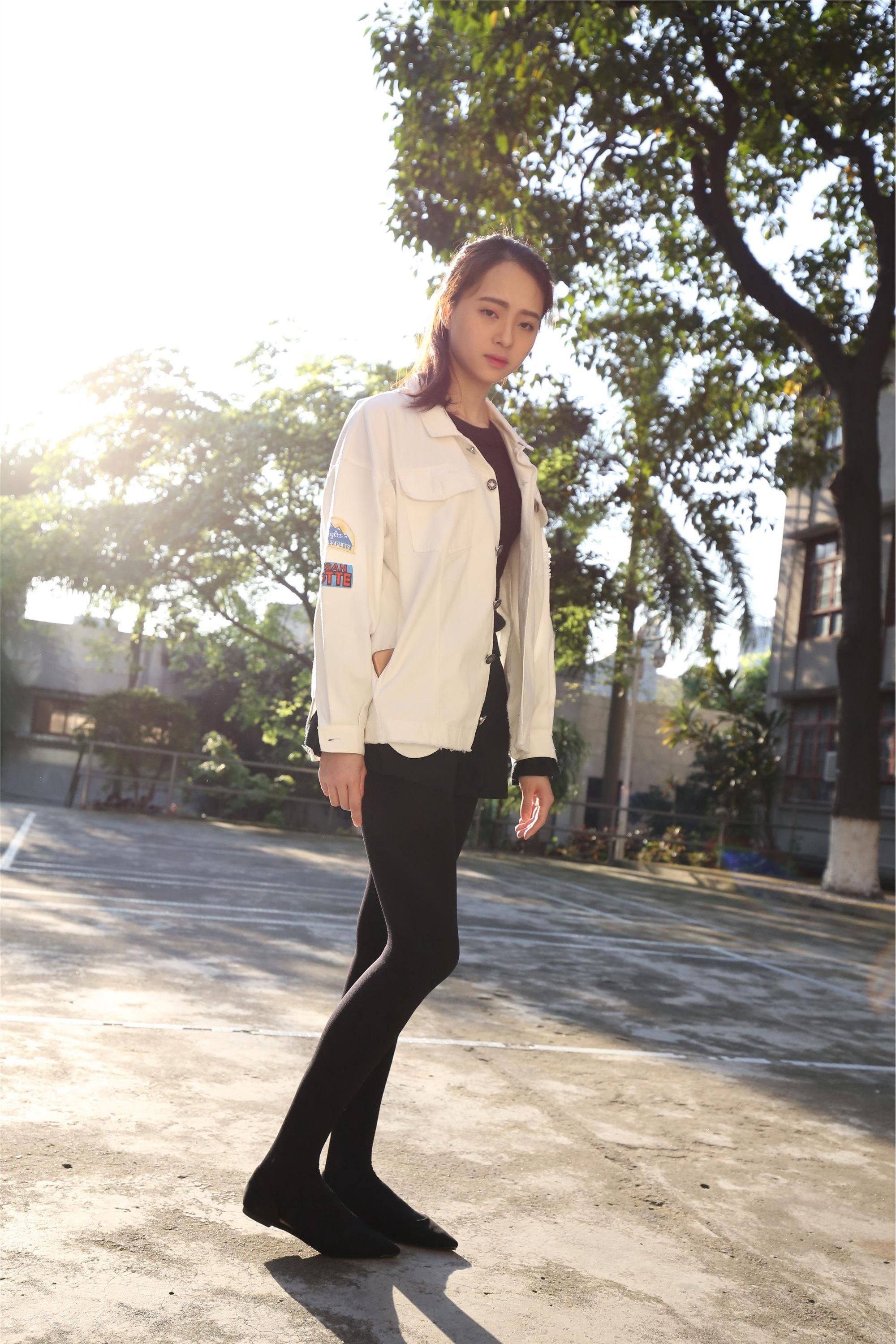 大西瓜美女图片 Z2-1 衬黑厚丝600p2