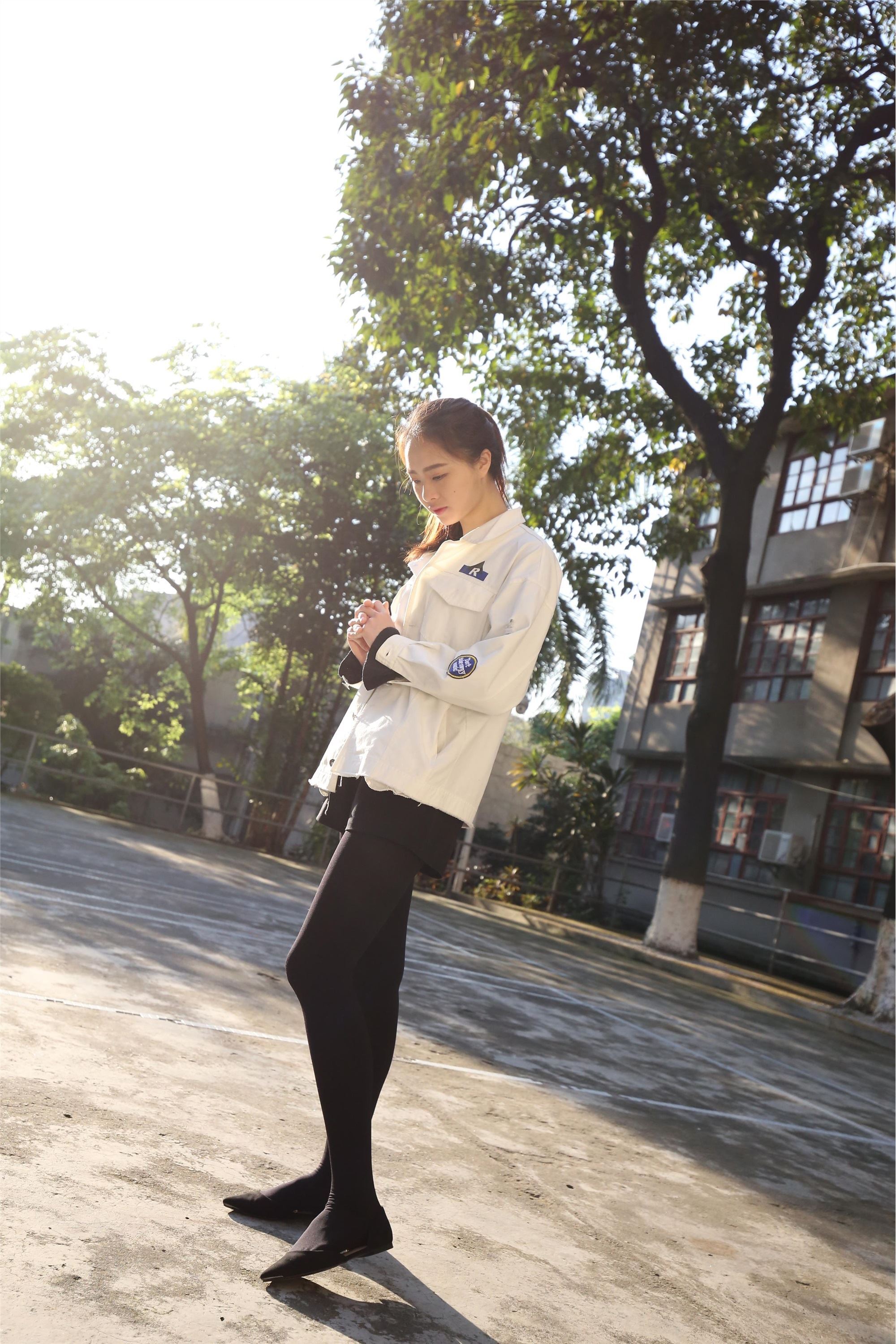 大西瓜美女图片 Z2-1 衬黑厚丝600p2