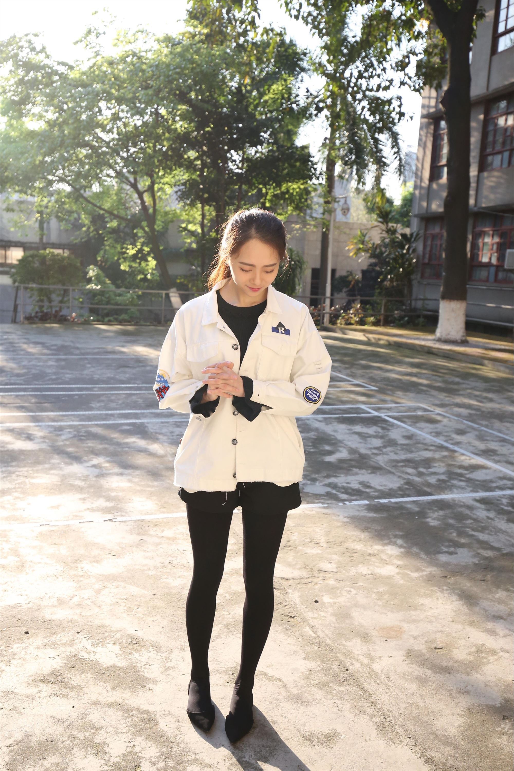 大西瓜美女图片 Z2-1 衬黑厚丝600p2