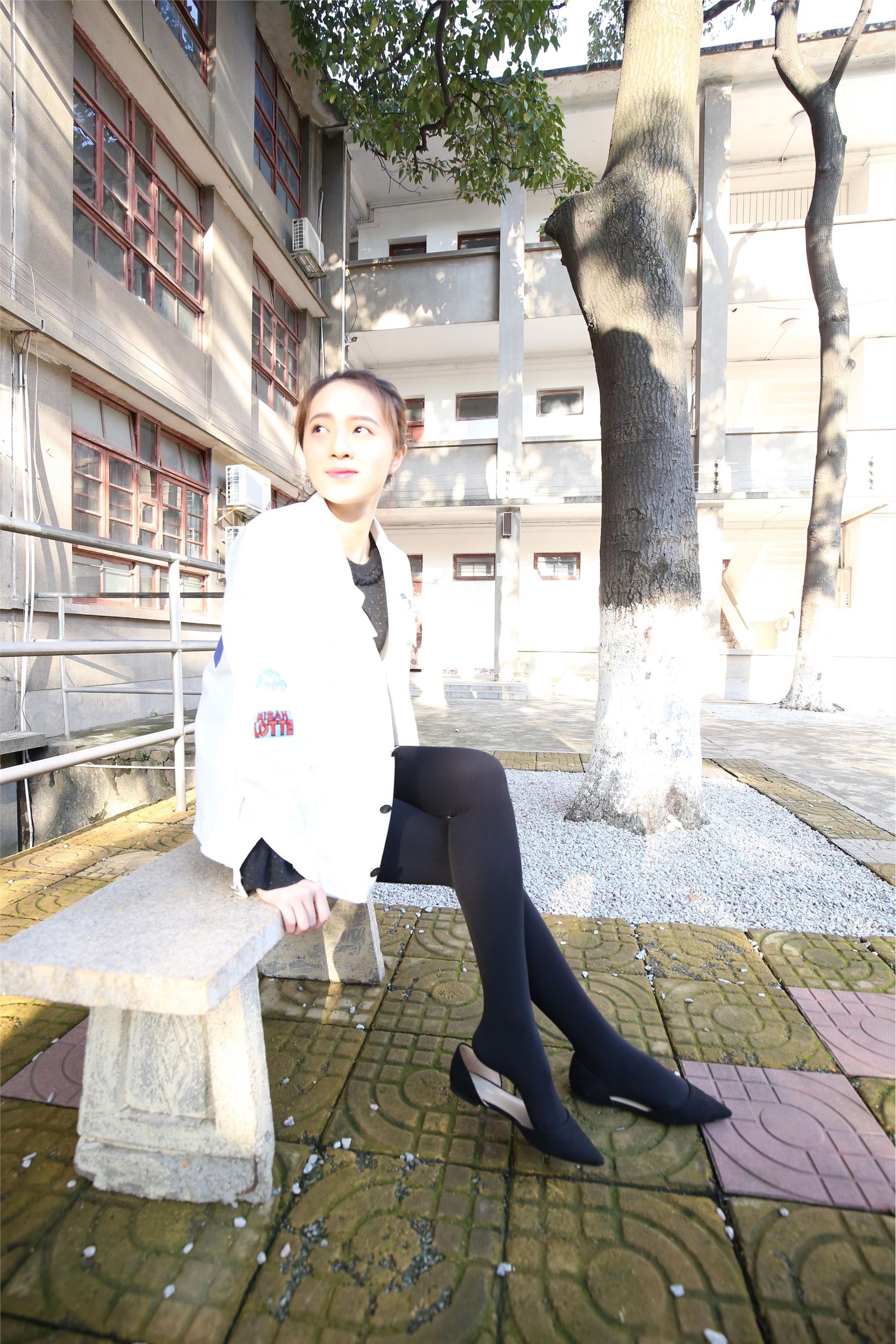 大西瓜美女图片 Z2-1 衬黑厚丝600p2