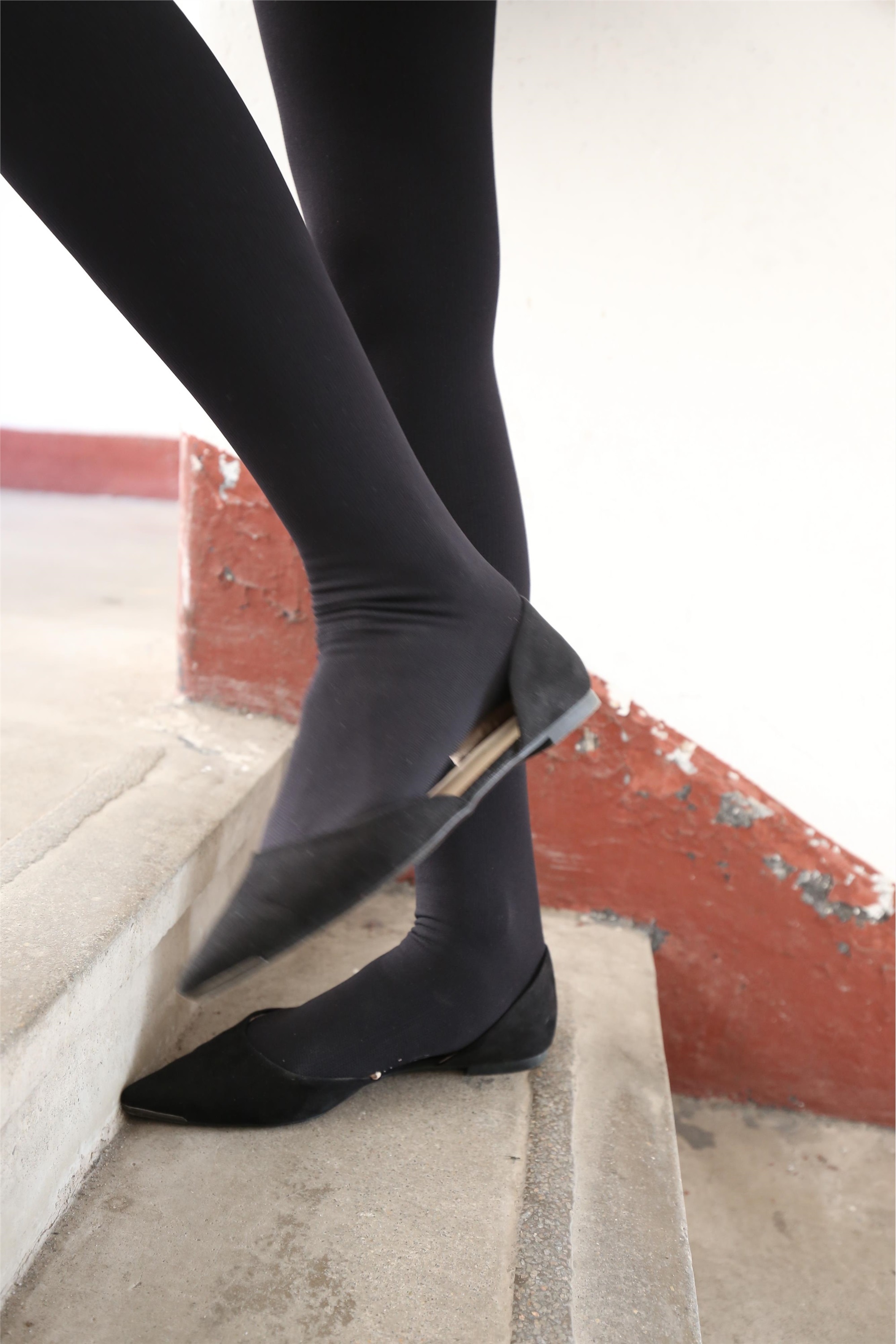 大西瓜美女图片 Z2-1 衬黑厚丝600p3