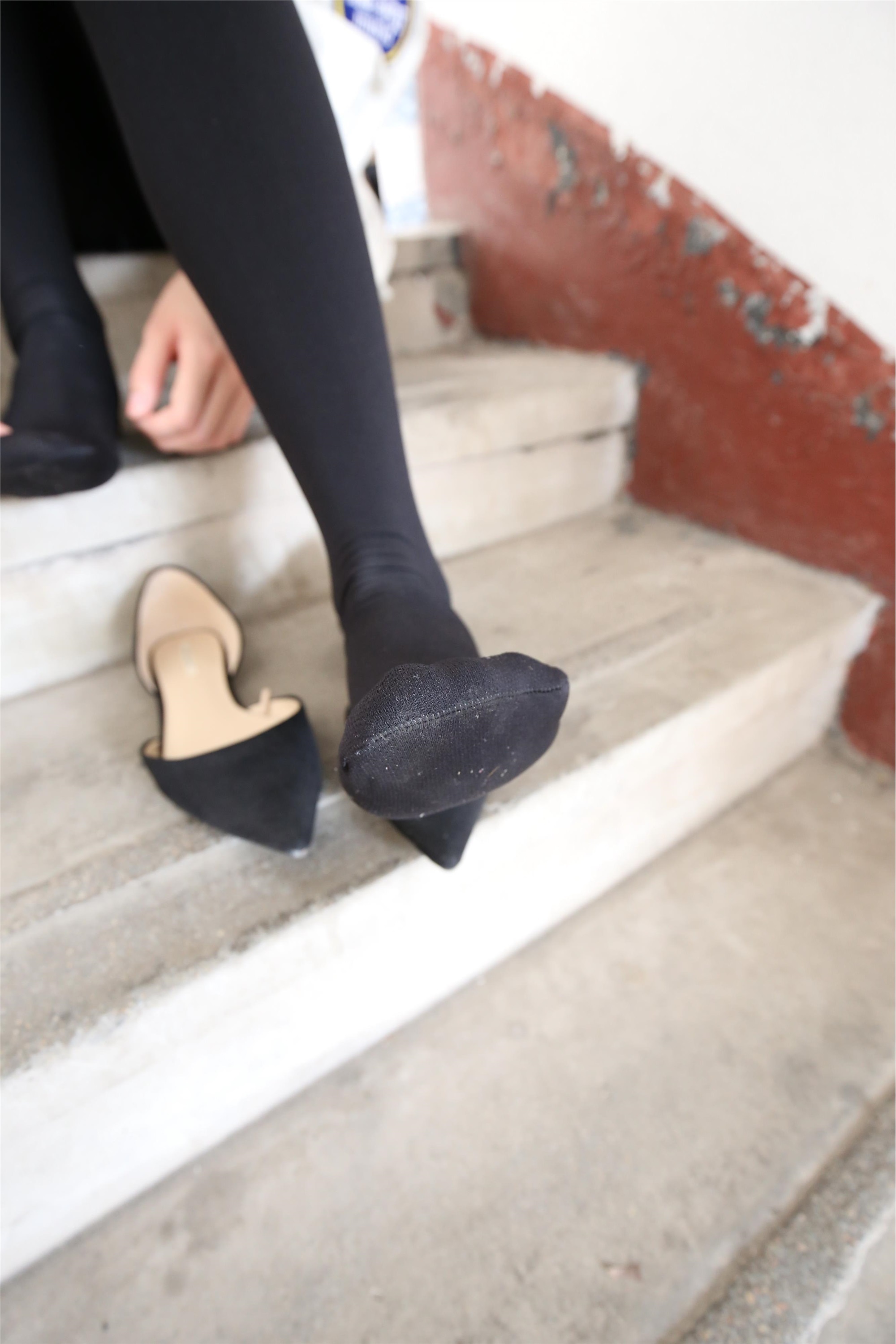 大西瓜美女图片 Z2-1 衬黑厚丝600p3