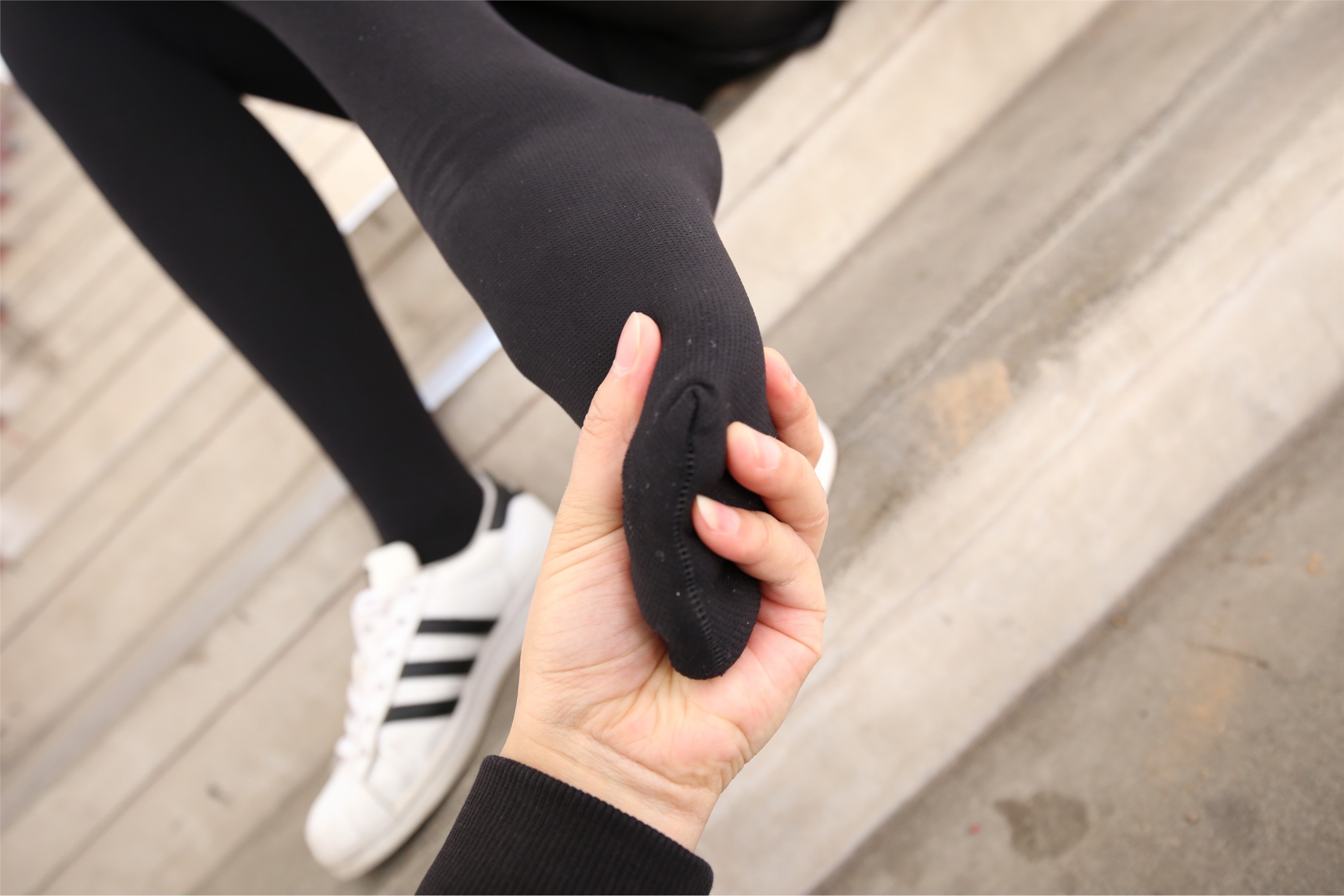 大西瓜美女图片 Z2-1 衬黑厚丝600p4