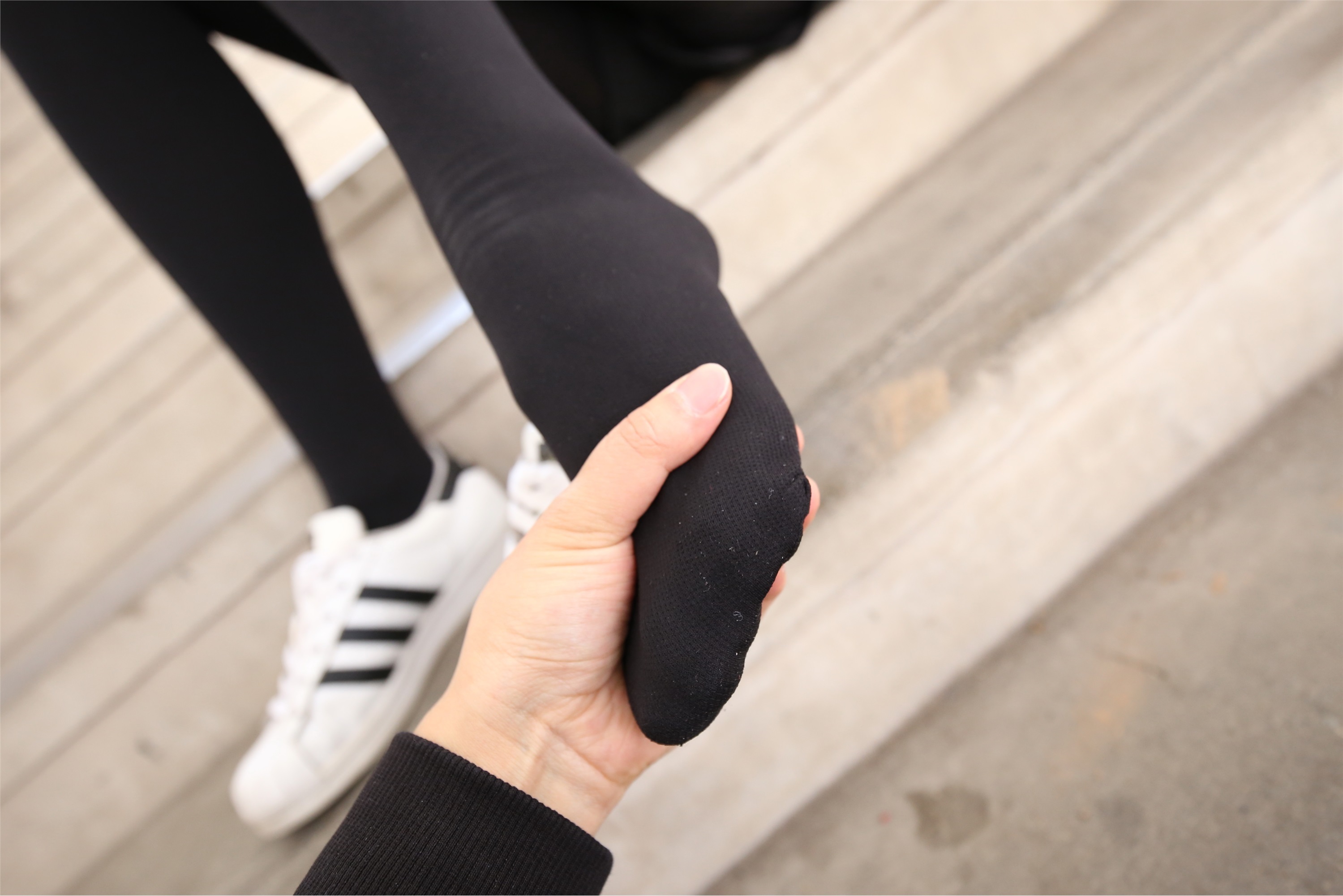 大西瓜美女图片 Z2-1 衬黑厚丝600p4