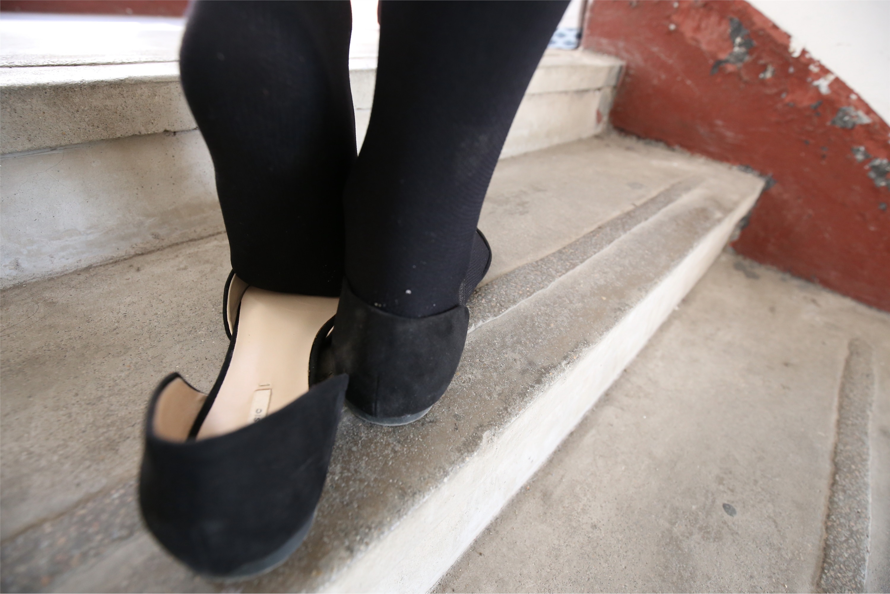 大西瓜美女图片 Z2-1 衬黑厚丝600p4