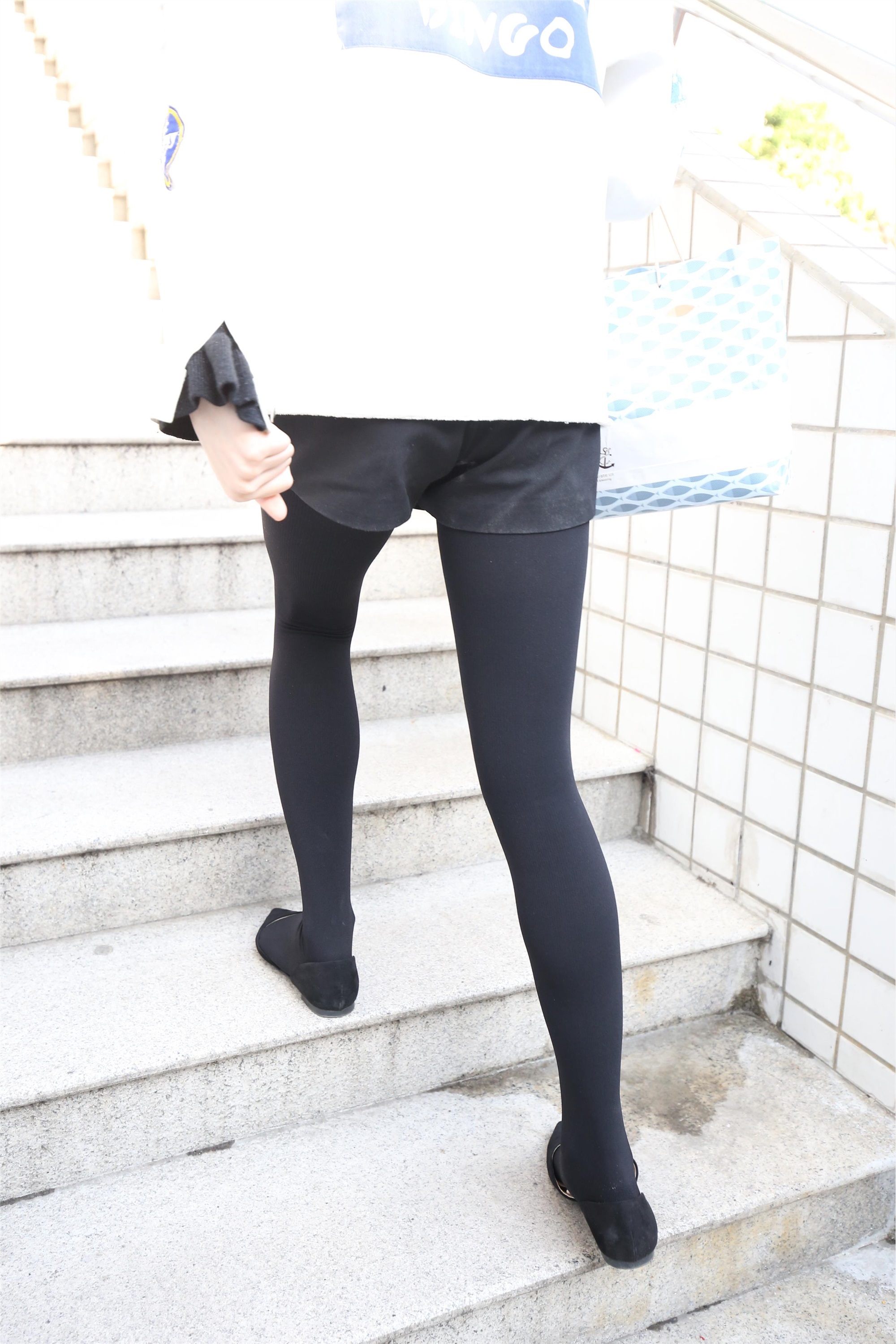 大西瓜美女图片 Z2-1 衬黑厚丝600p5