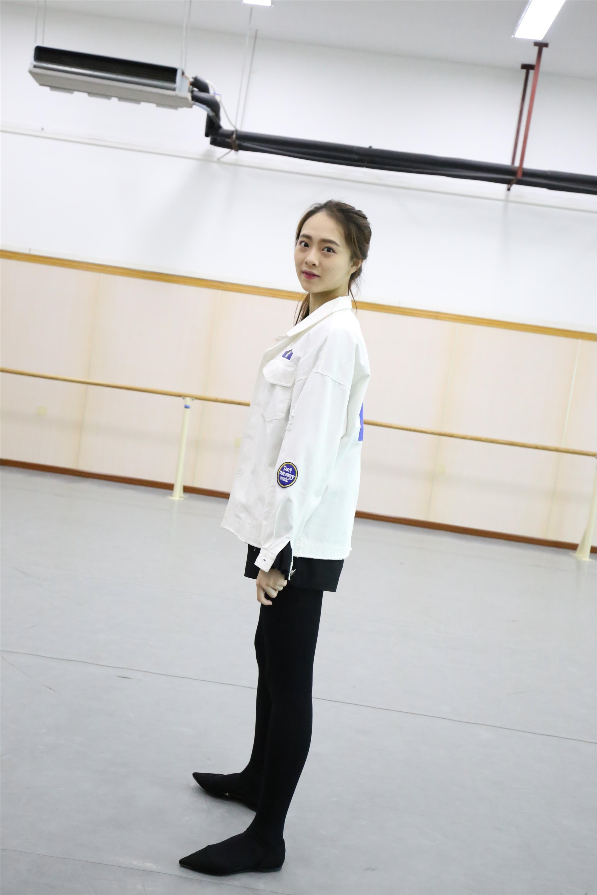 大西瓜美女图片 Z2-1 衬黑厚丝600p5