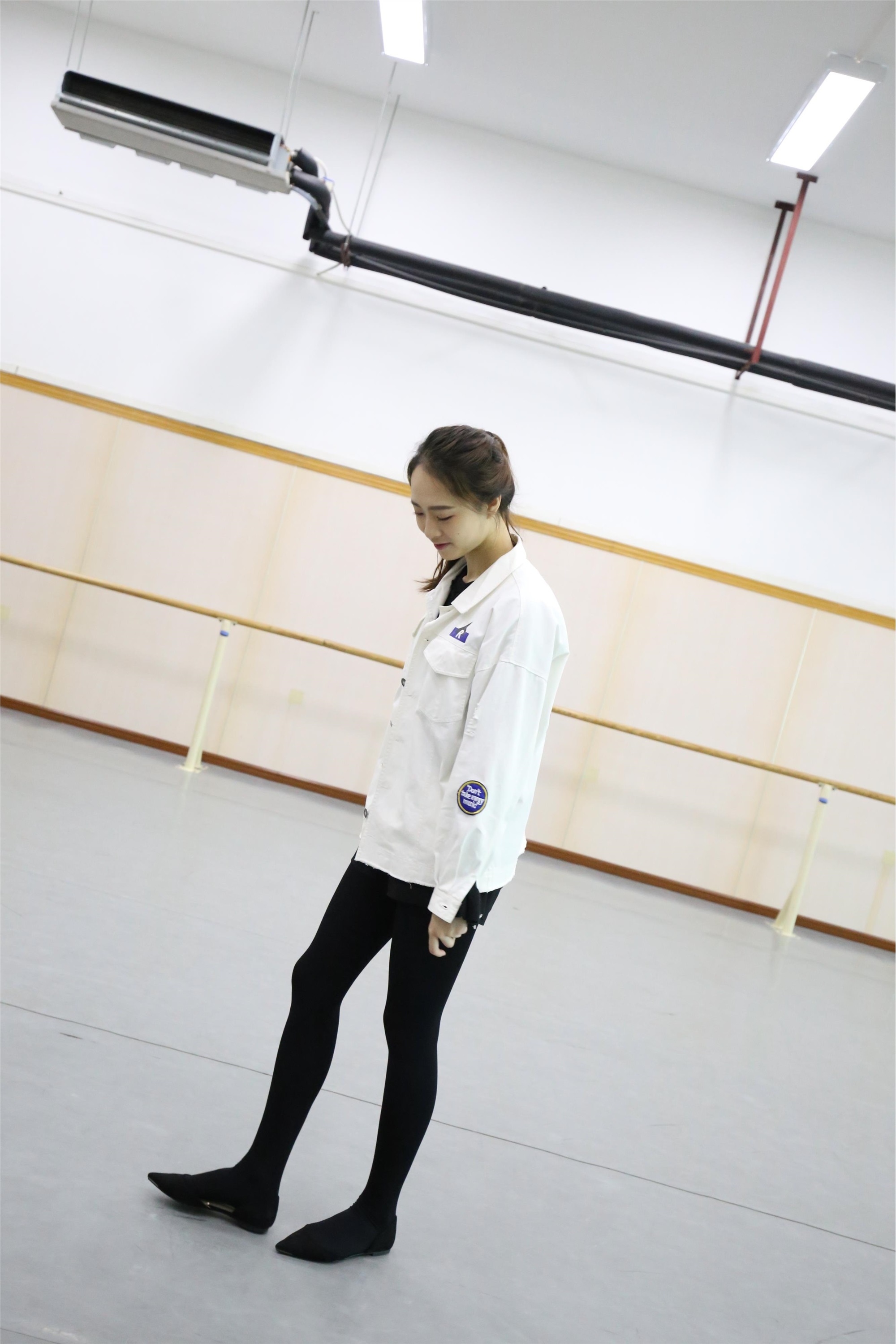 大西瓜美女图片 Z2-1 衬黑厚丝600p5