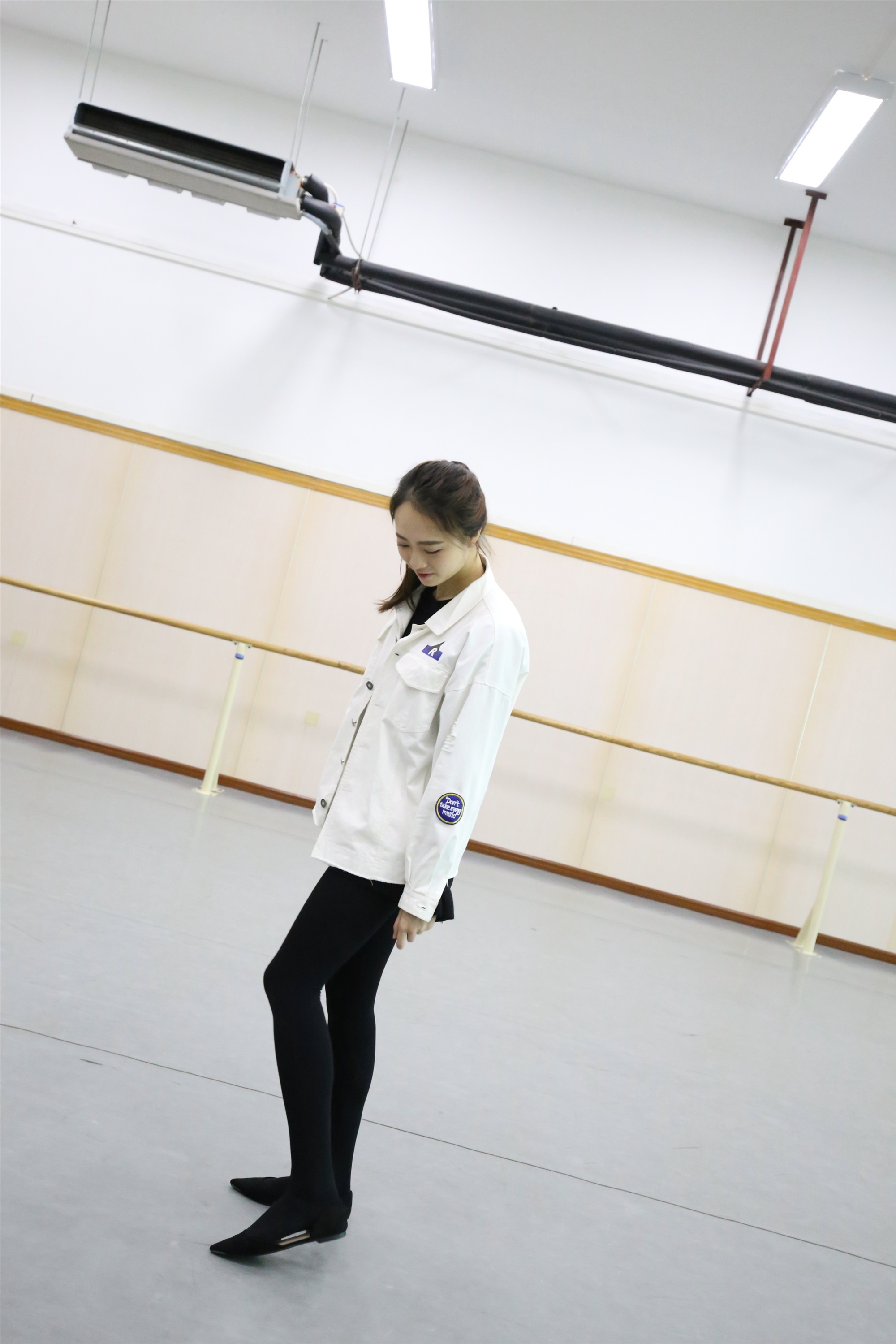 大西瓜美女图片 Z2-1 衬黑厚丝600p5