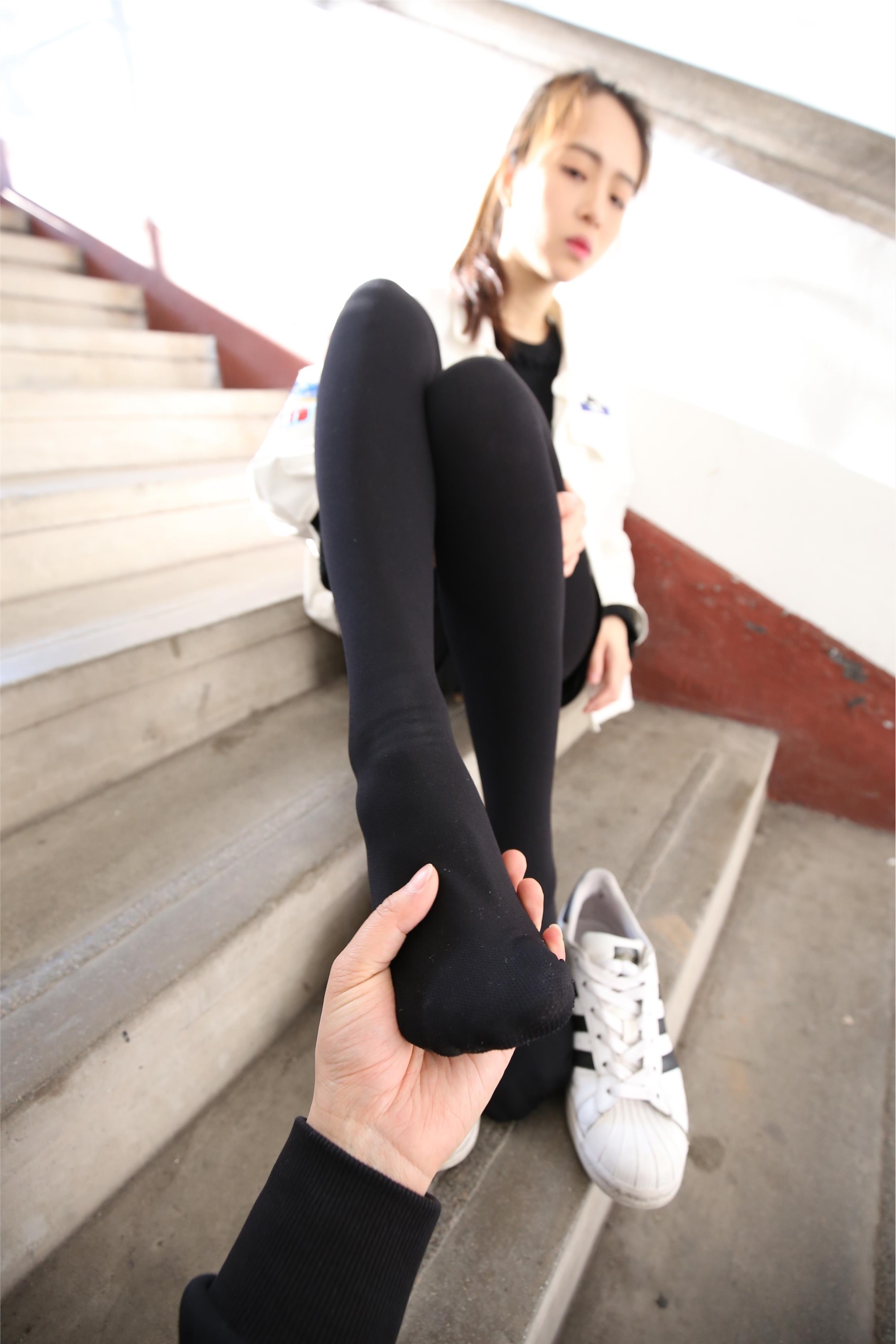 大西瓜美女图片 Z2-1 衬黑厚丝600p5