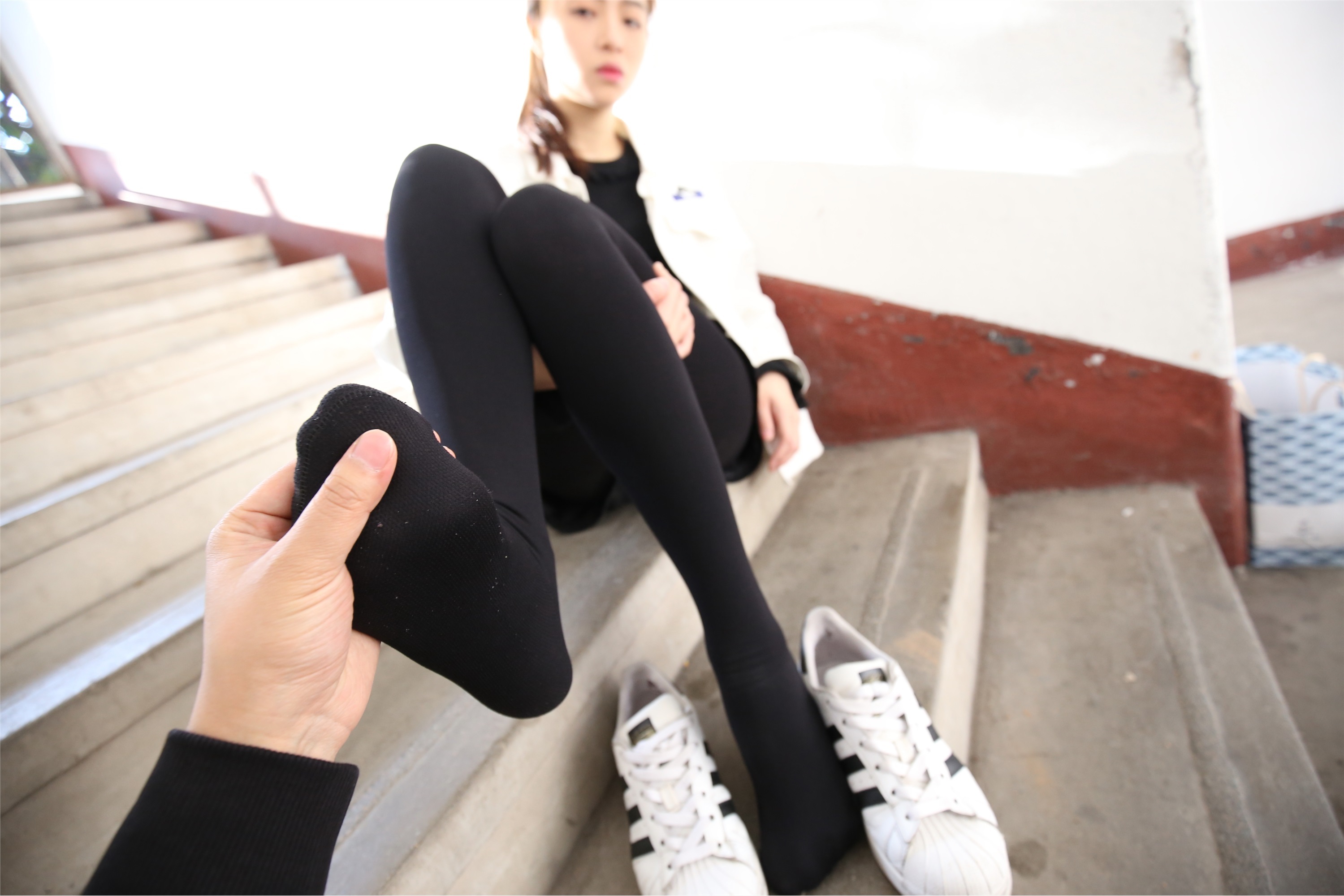 大西瓜美女图片 Z2-1 衬黑厚丝600p5