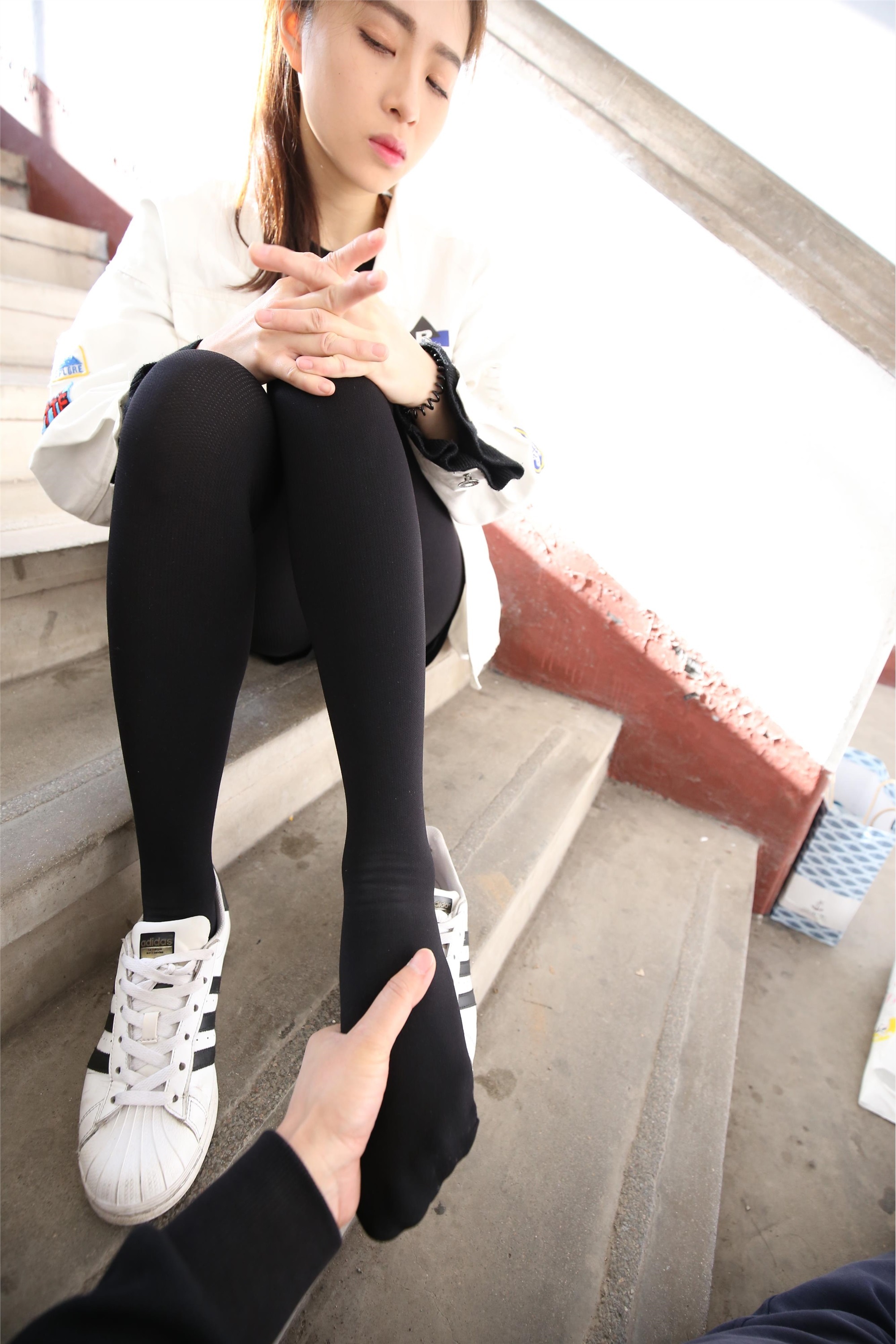 大西瓜美女图片 Z2-1 衬黑厚丝600p5