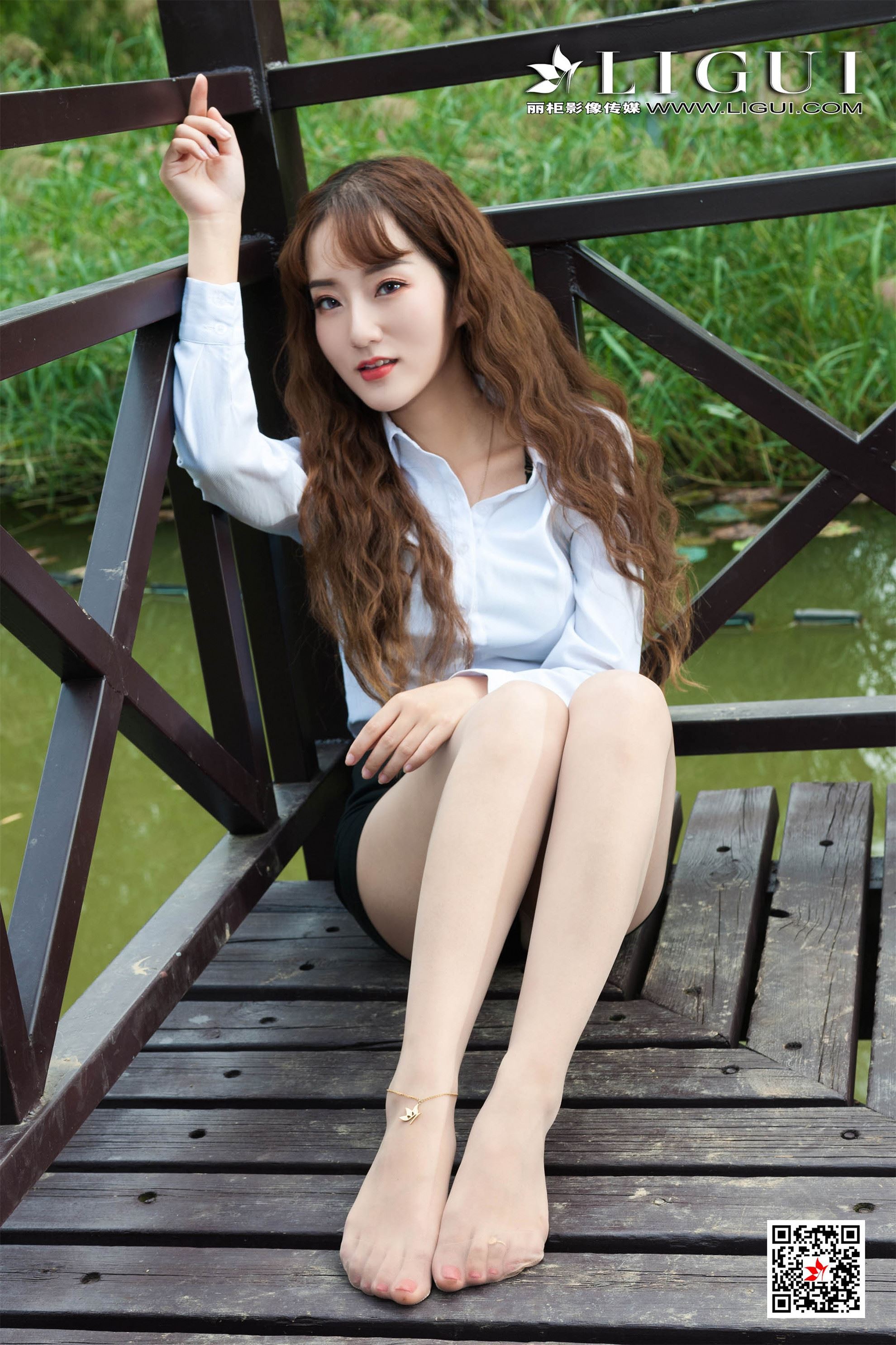 Ligui丽柜 2019.09.30《职场新秀》汐汐- 青青河边草