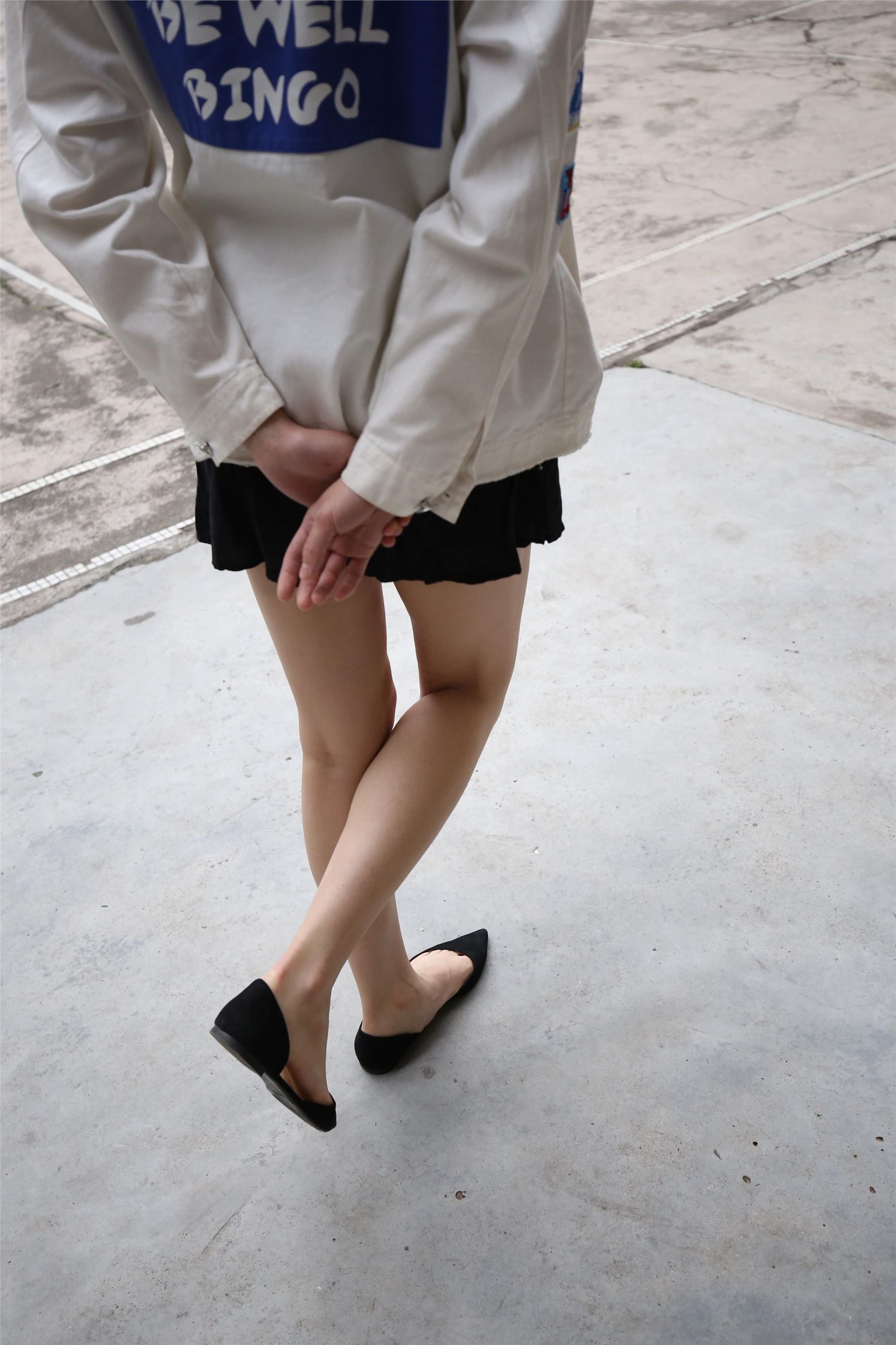 大西瓜美女图片 Z2-3 衫裸足561p1