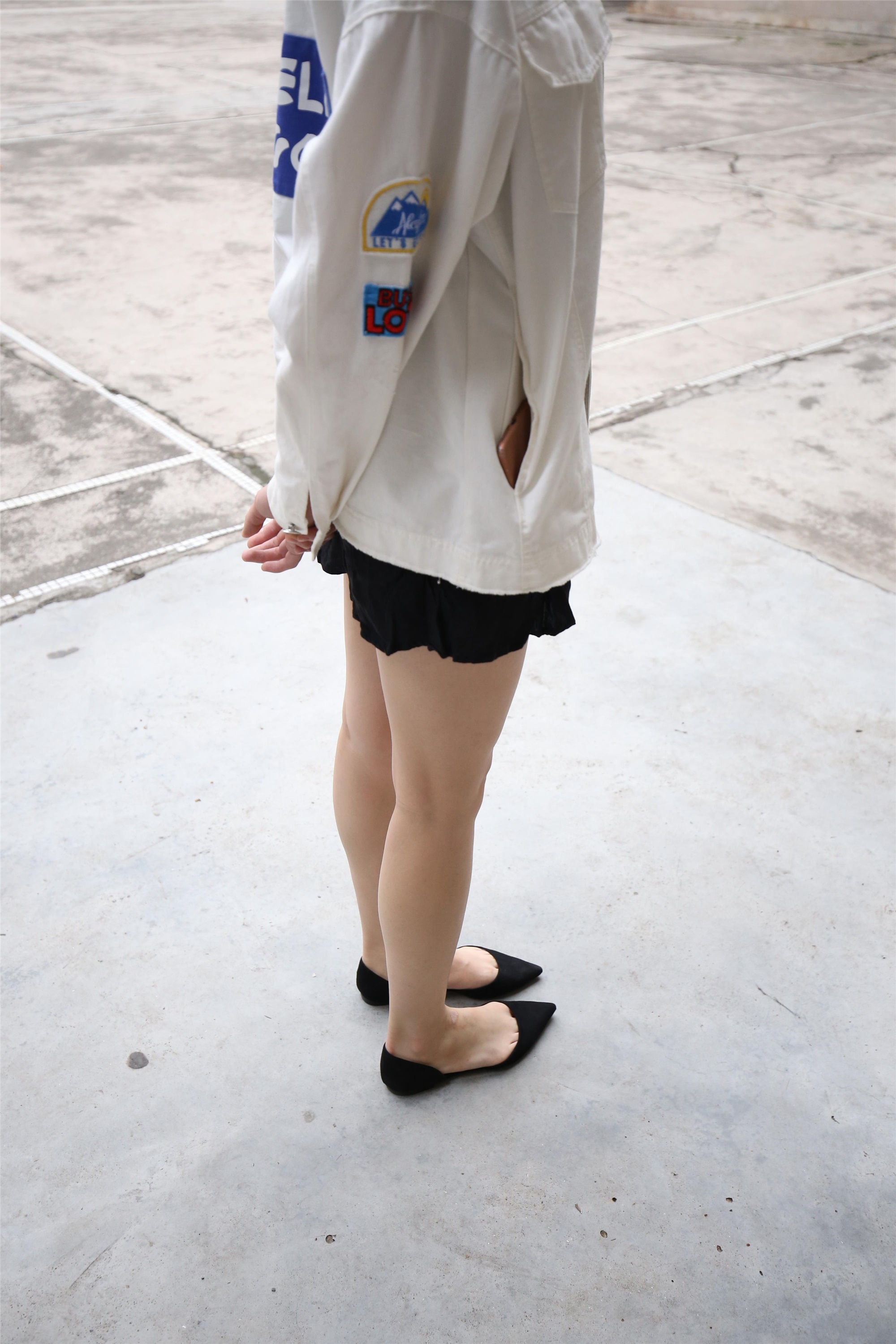 大西瓜美女图片 Z2-3 衫裸足561p1