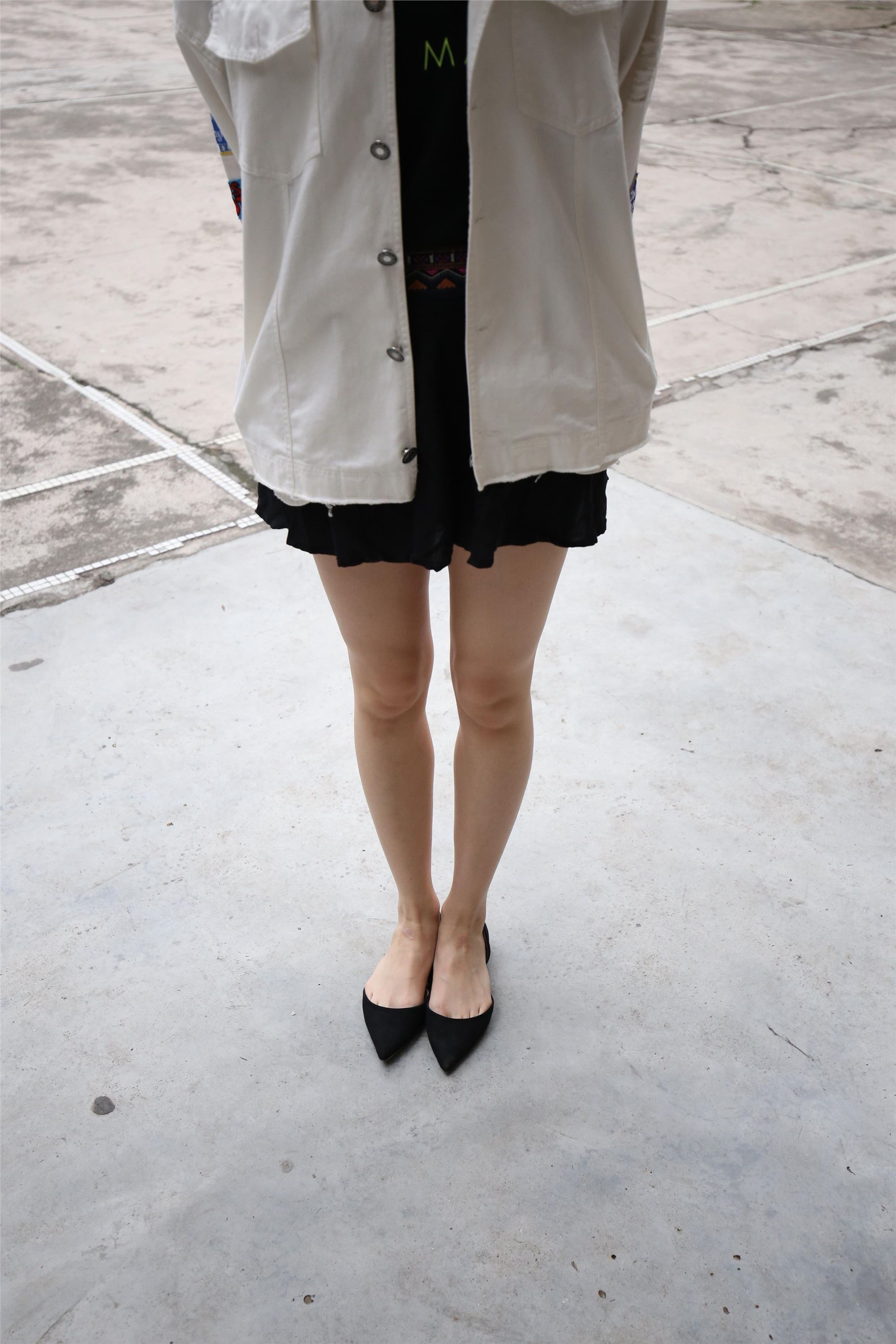 大西瓜美女图片 Z2-3 衫裸足561p1