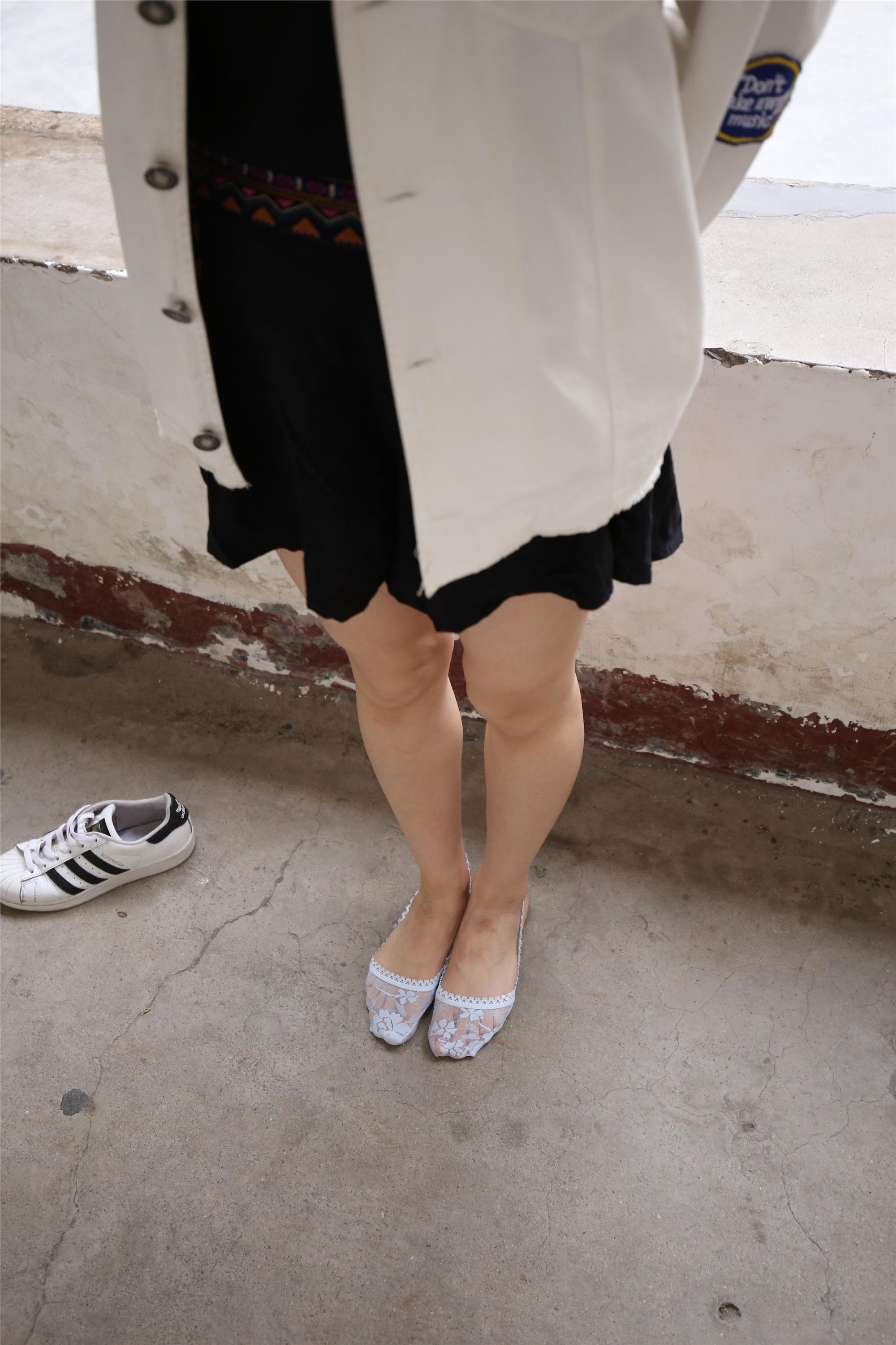 大西瓜美女图片 Z2-3 衫裸足561p2