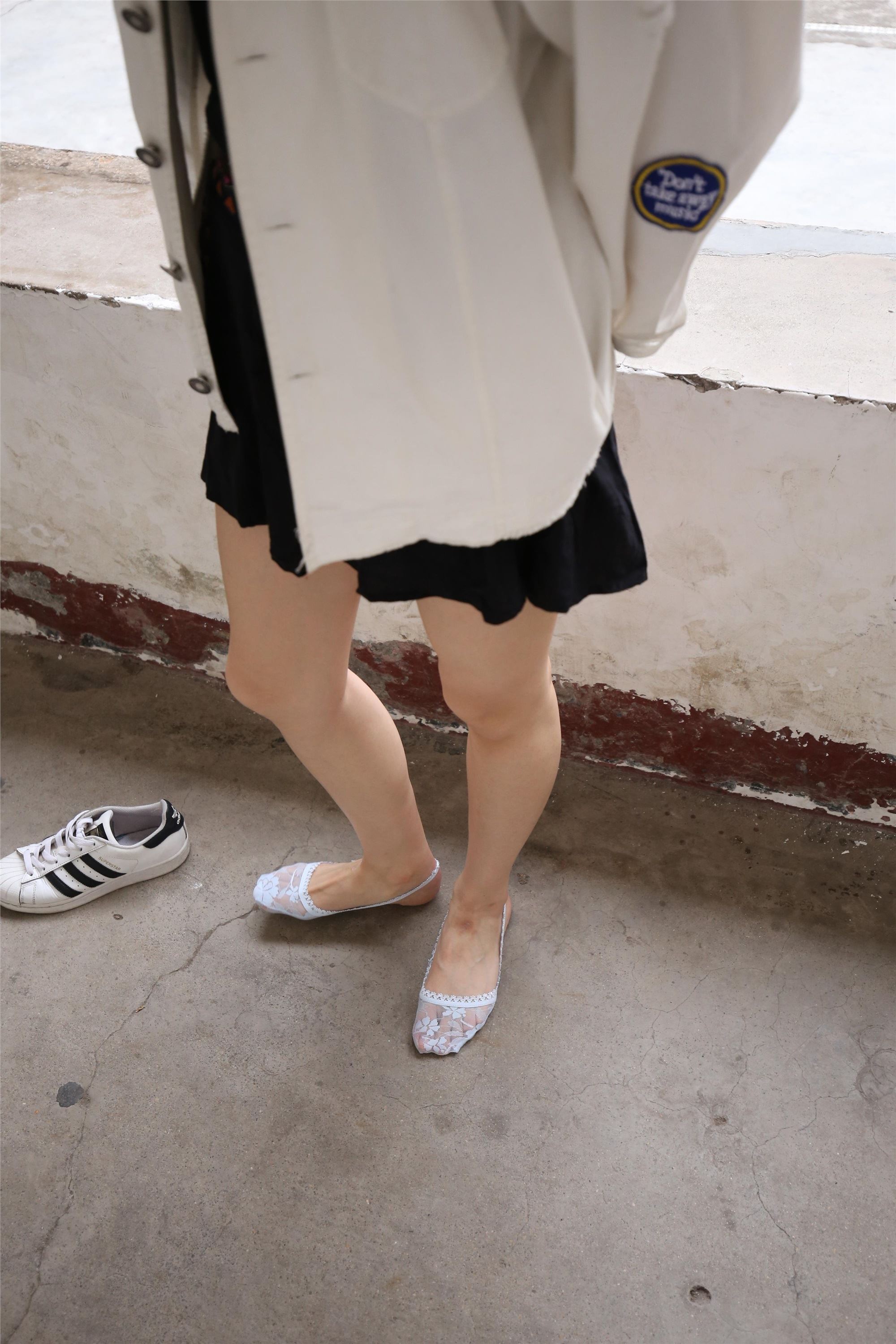 大西瓜美女图片 Z2-3 衫裸足561p2