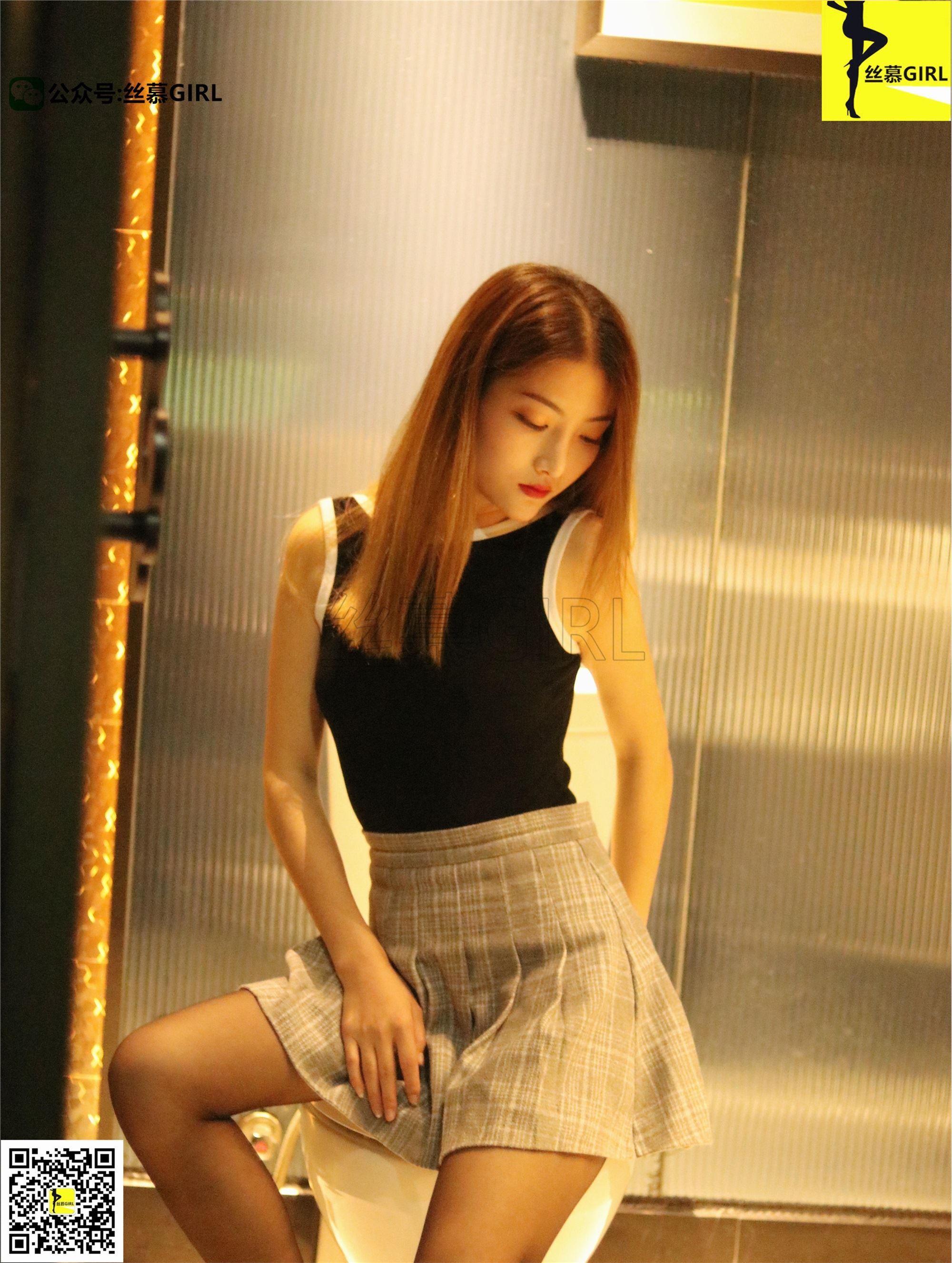 丝慕写真 第016期 夏子楠《黑灰双花》