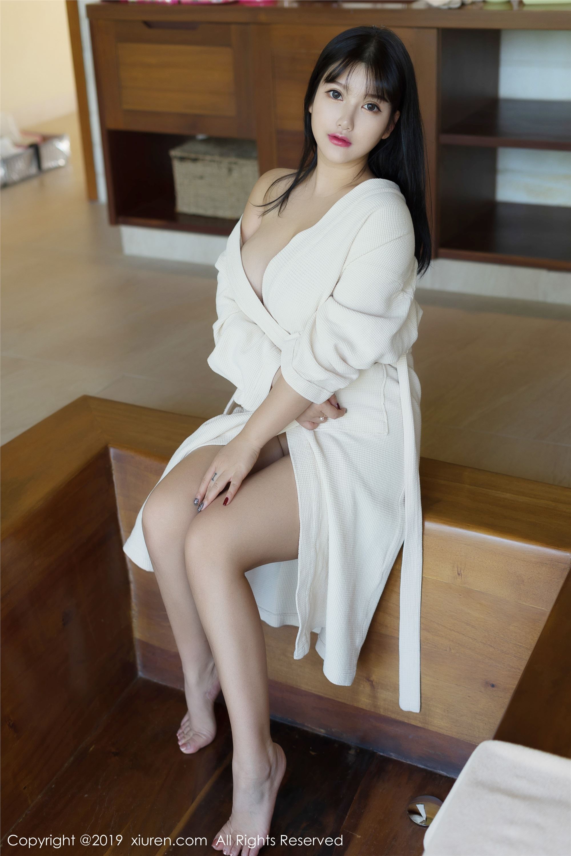 秀人网美媛馆 2019-08-07 Vol.1603 小尤奈