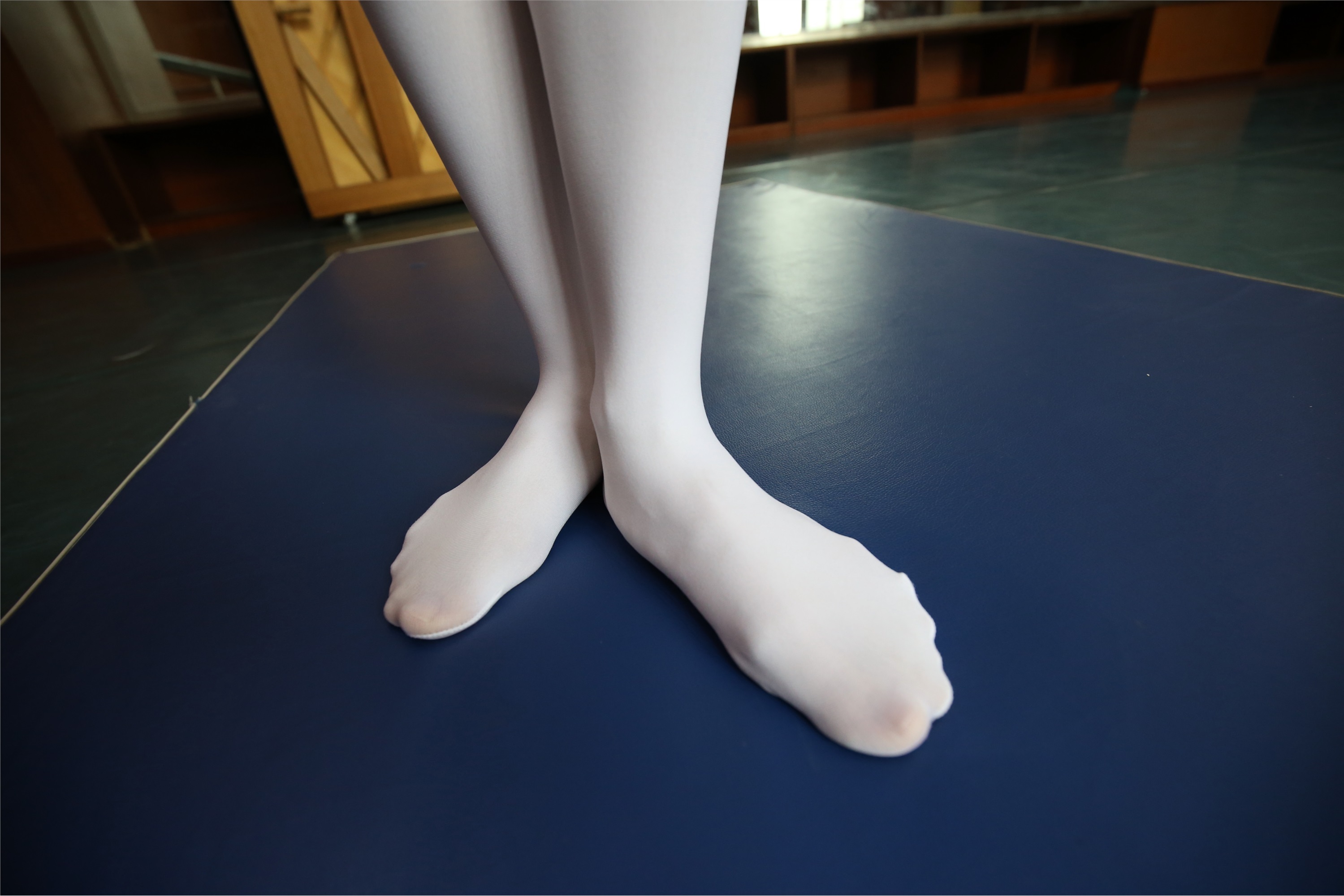 大西瓜美女图片 Z2-5 衬白丝900p1