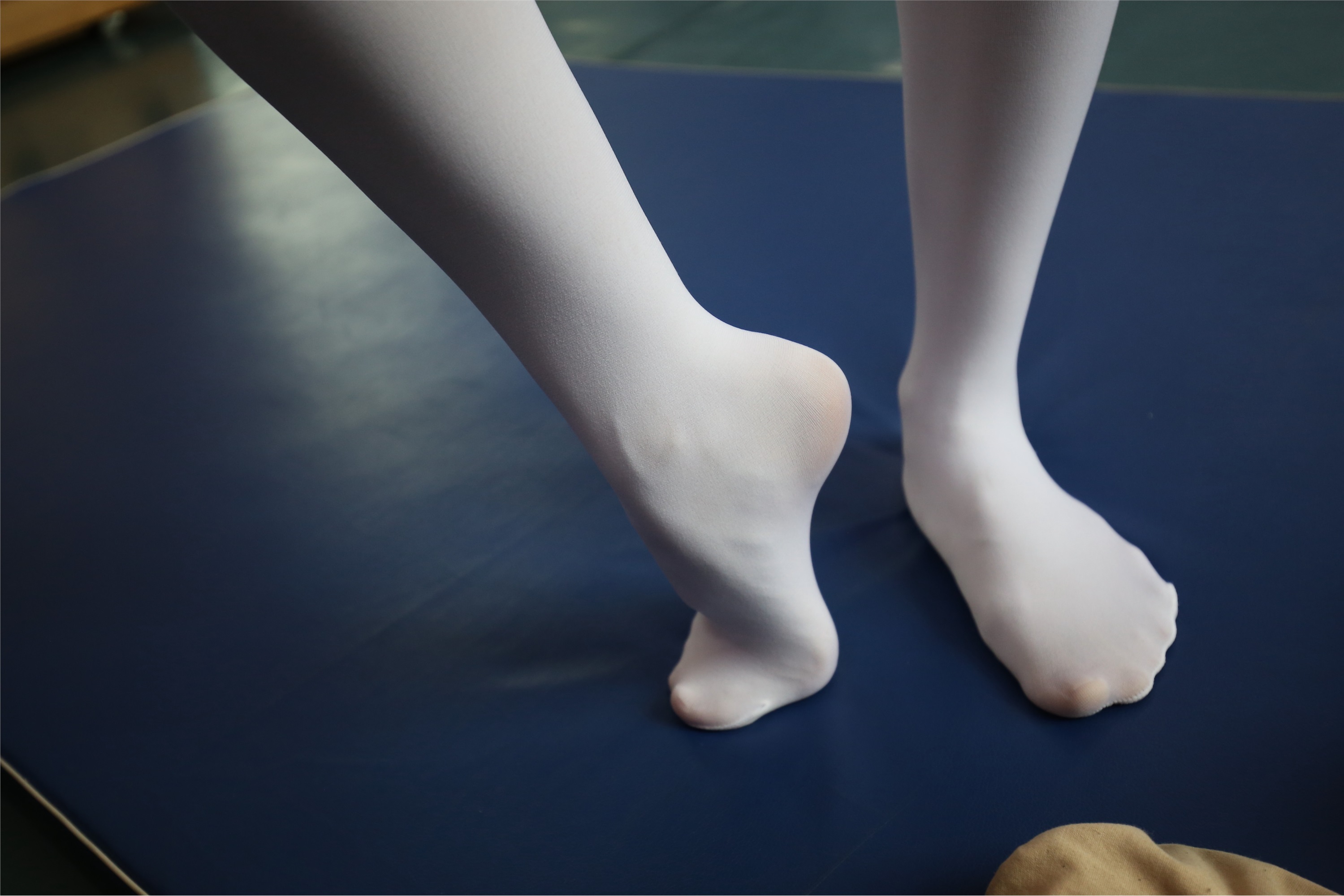 大西瓜美女图片 Z2-5 衬白丝900p1