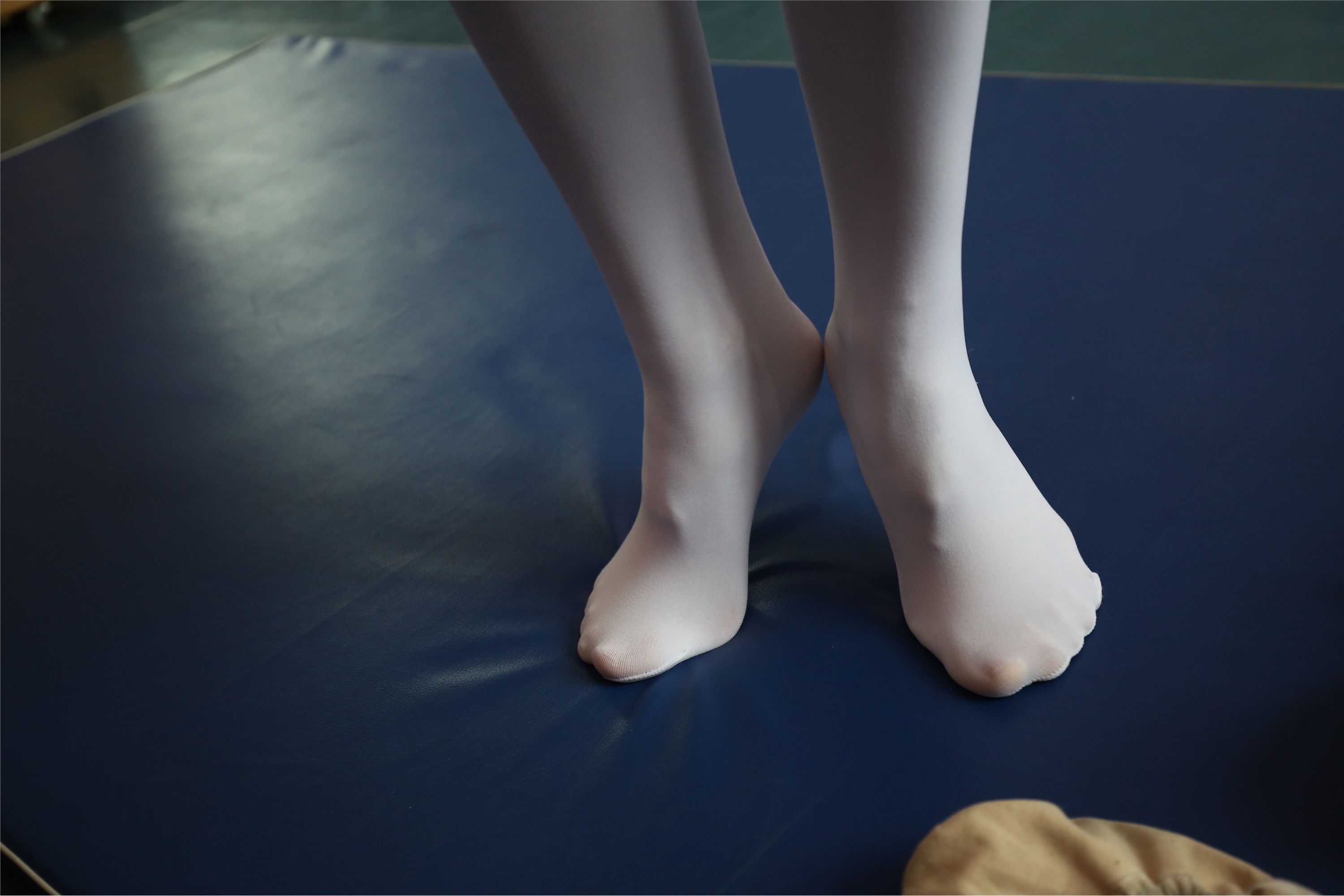 大西瓜美女图片 Z2-5 衬白丝900p1