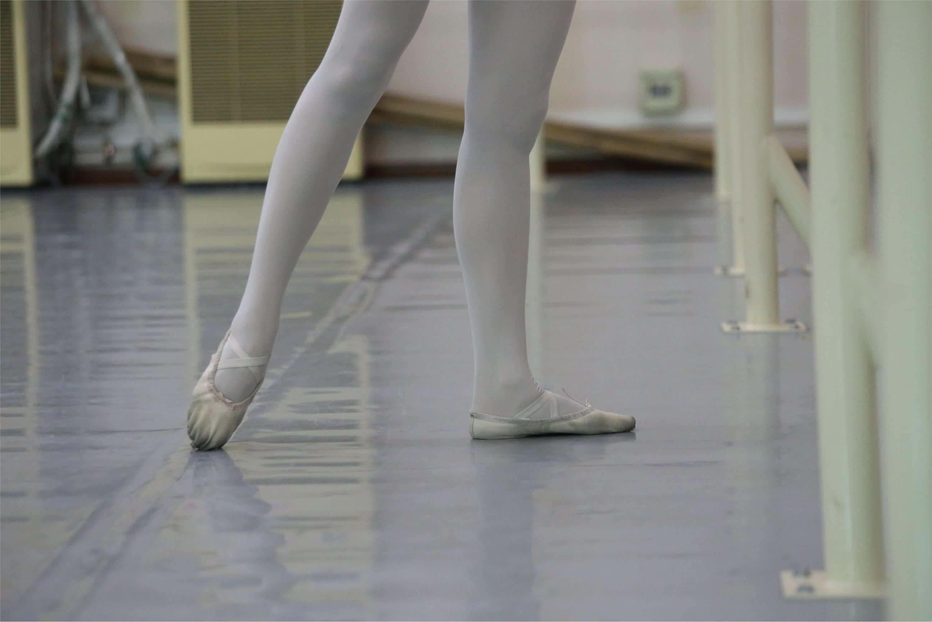 大西瓜美女图片 Z2-5 衬白丝900p2