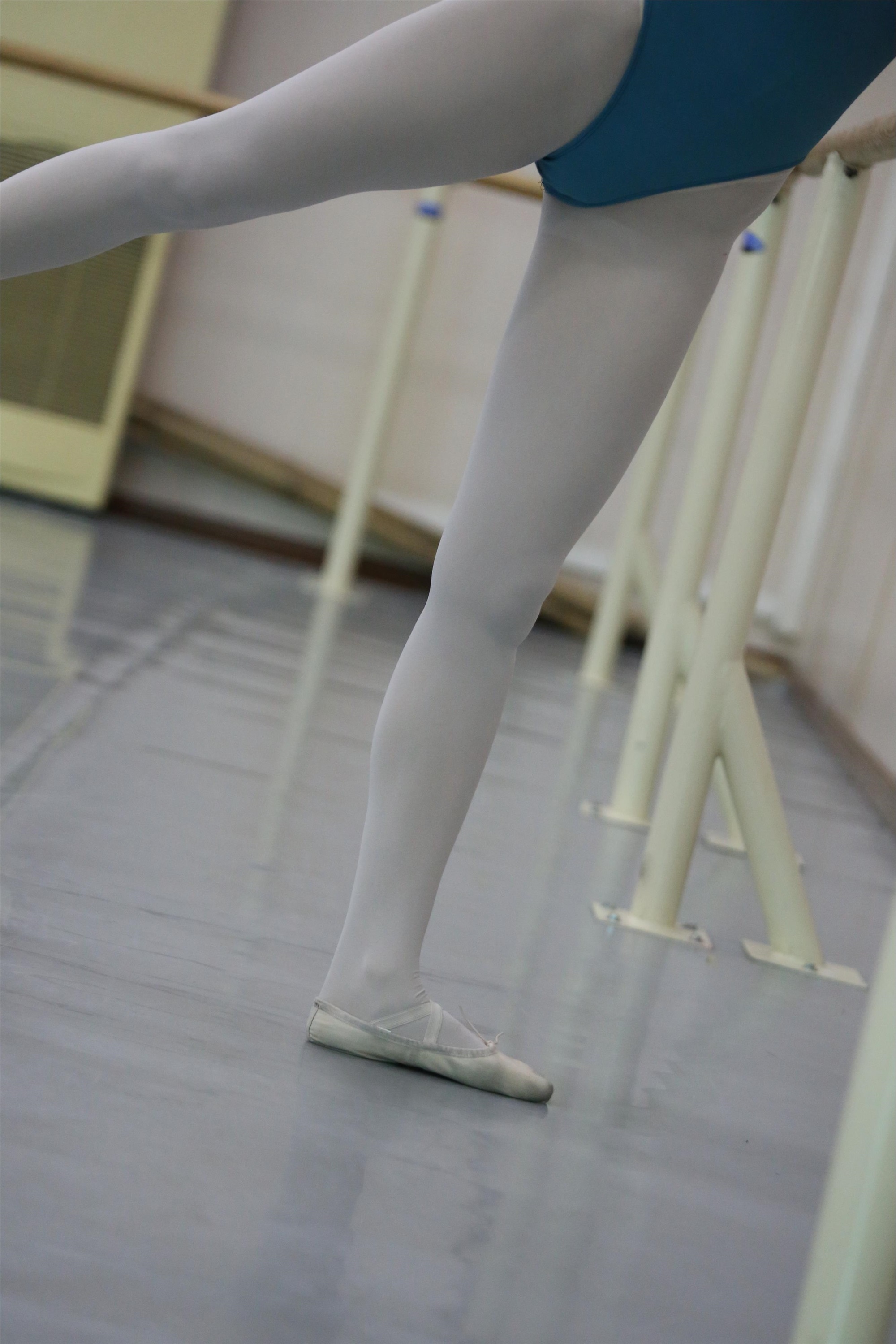 大西瓜美女图片 Z2-5 衬白丝900p2