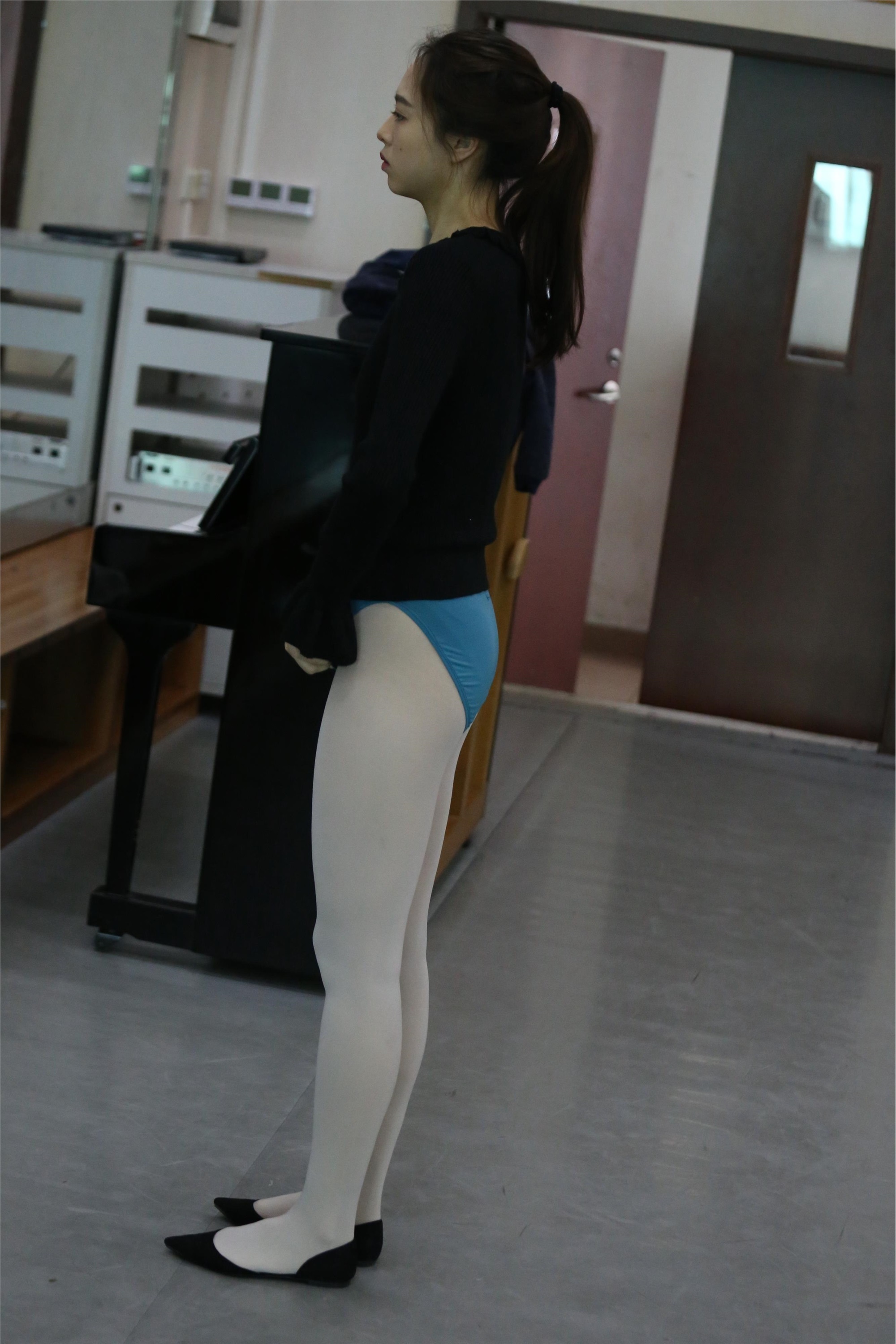 大西瓜美女图片 Z2-5 衬白丝900p2