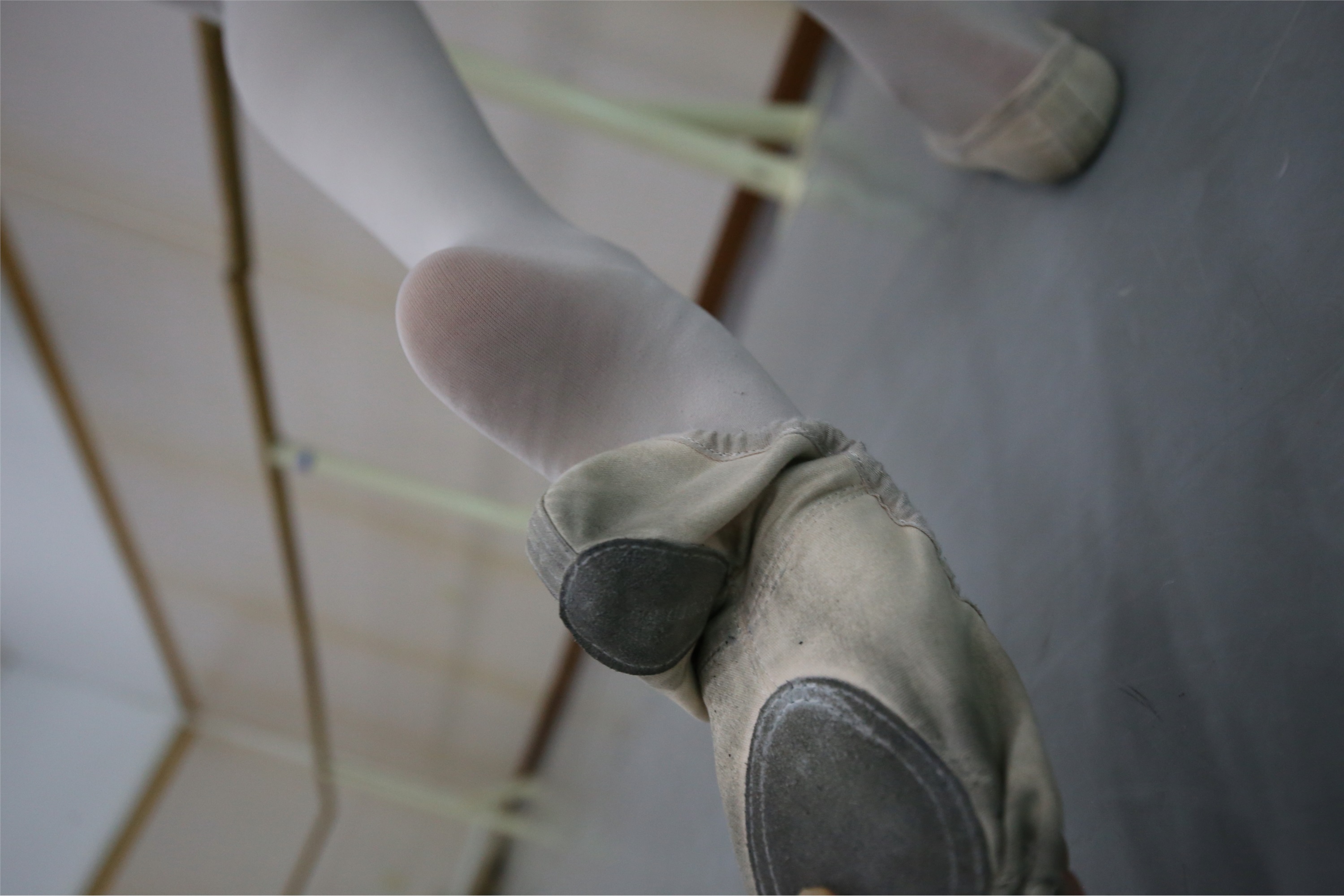 大西瓜美女图片 Z2-5 衬白丝900p5