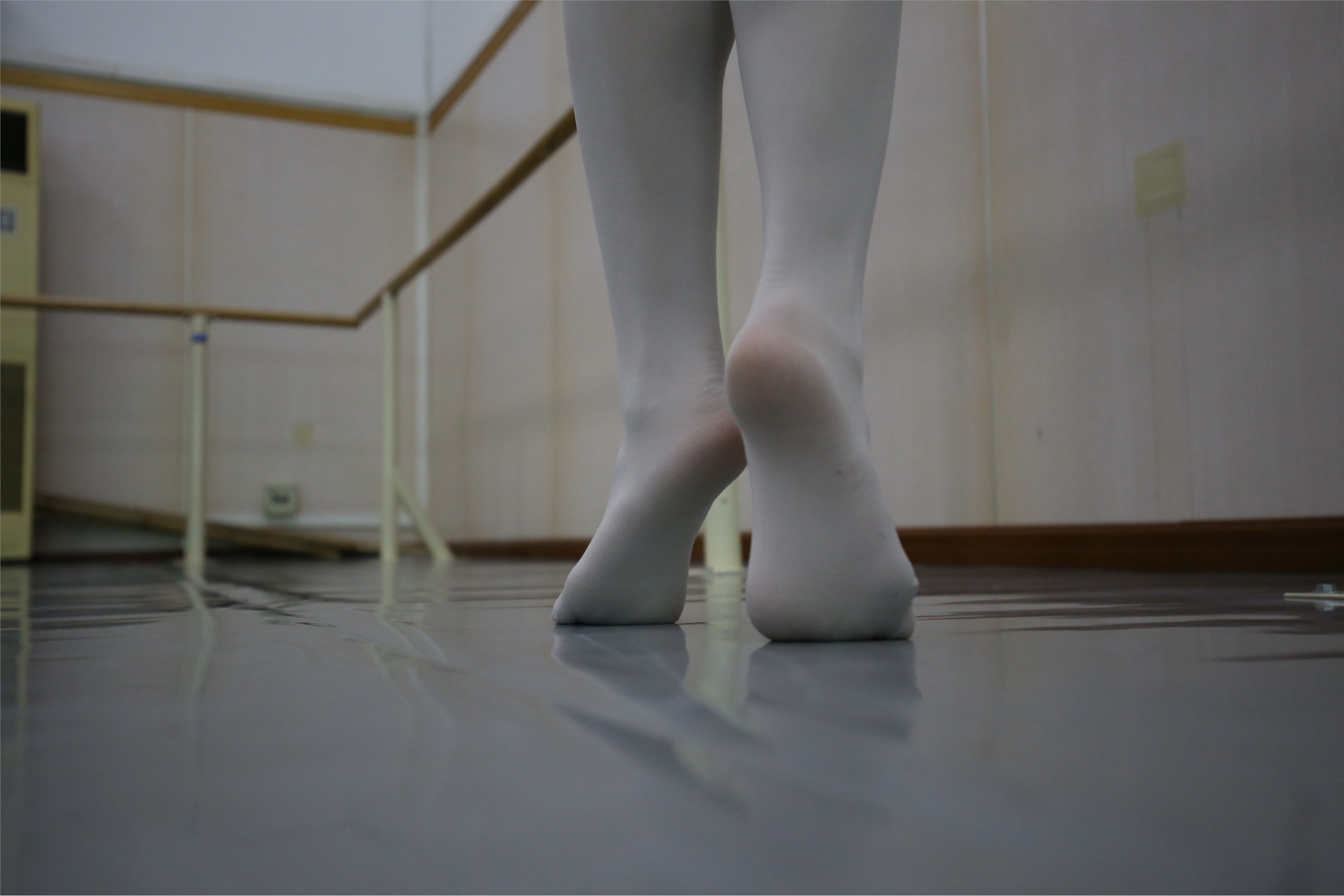 大西瓜美女图片 Z2-5 衬白丝900p5