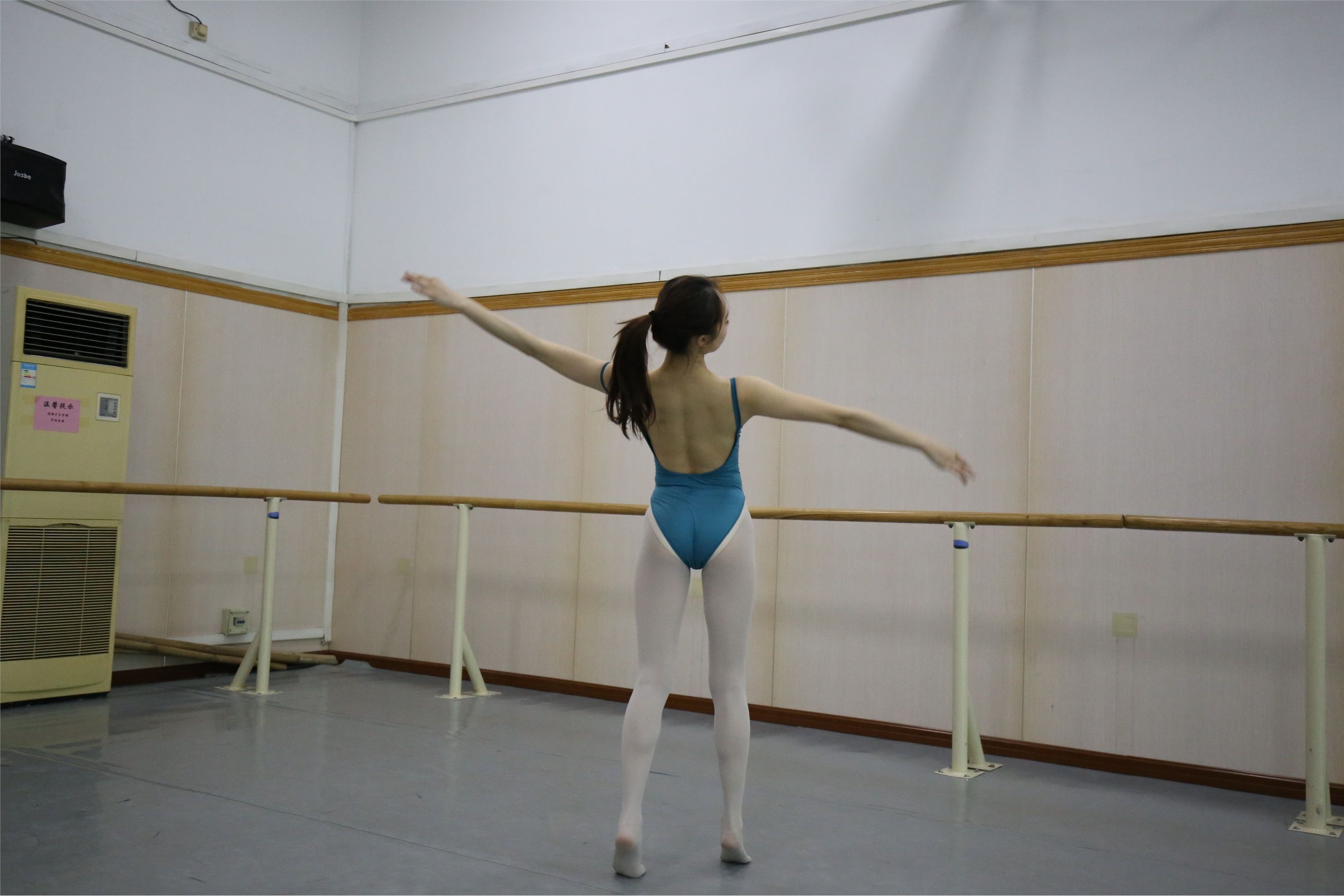 大西瓜美女图片 Z2-5 衬白丝900p5