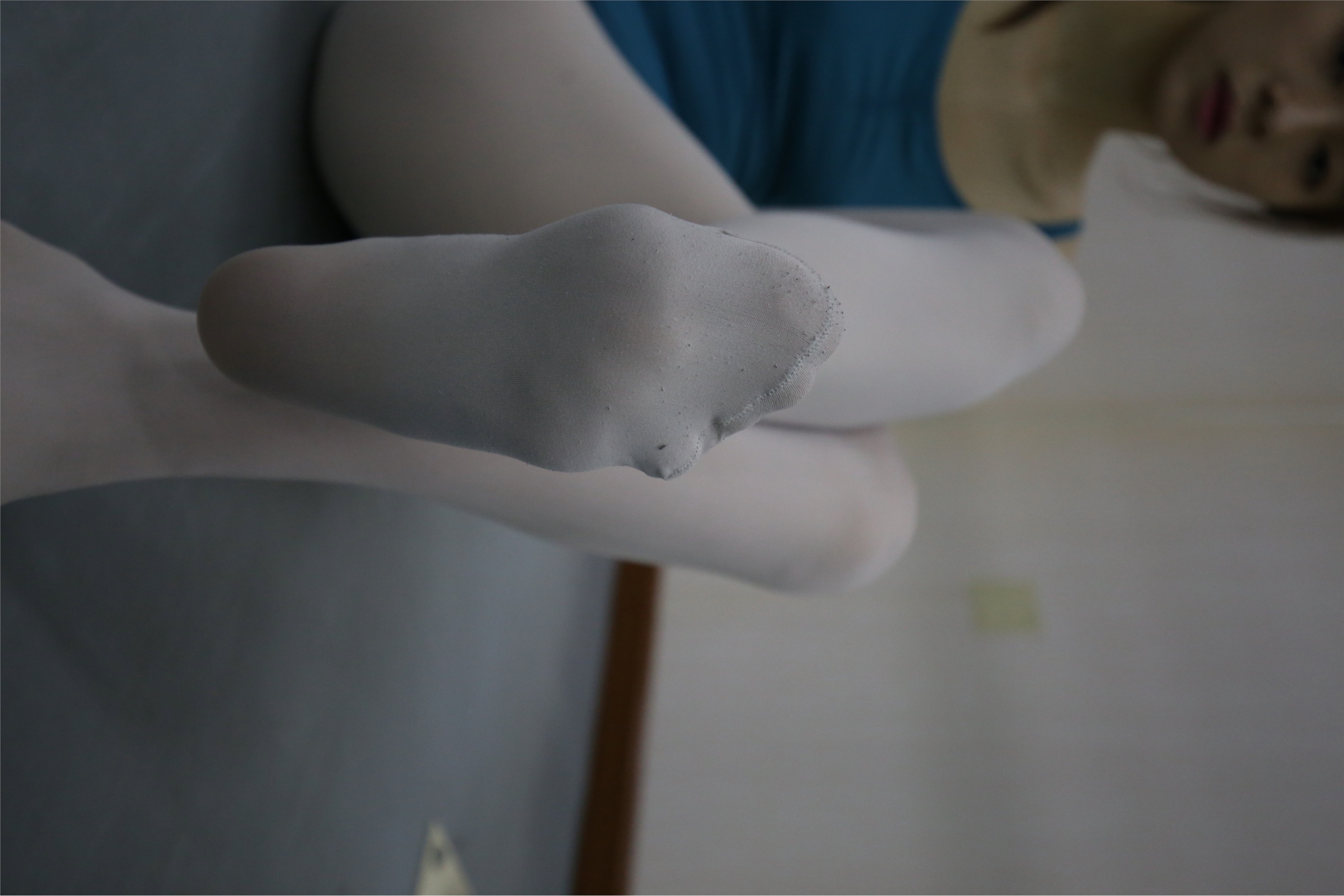 大西瓜美女图片 Z2-5 衬白丝900p6