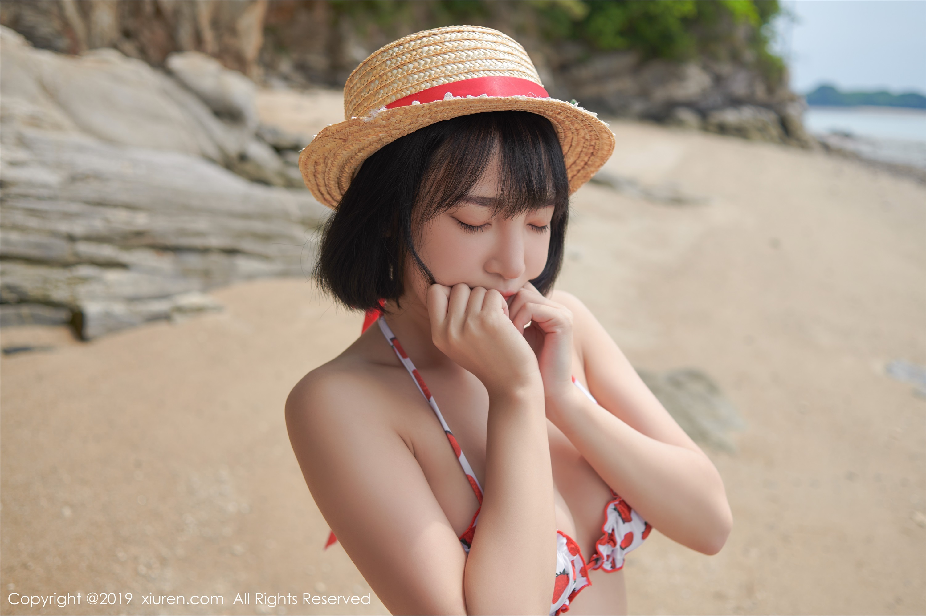 秀人网美媛馆 2019-08-12 Vol.1611 模特卿卿