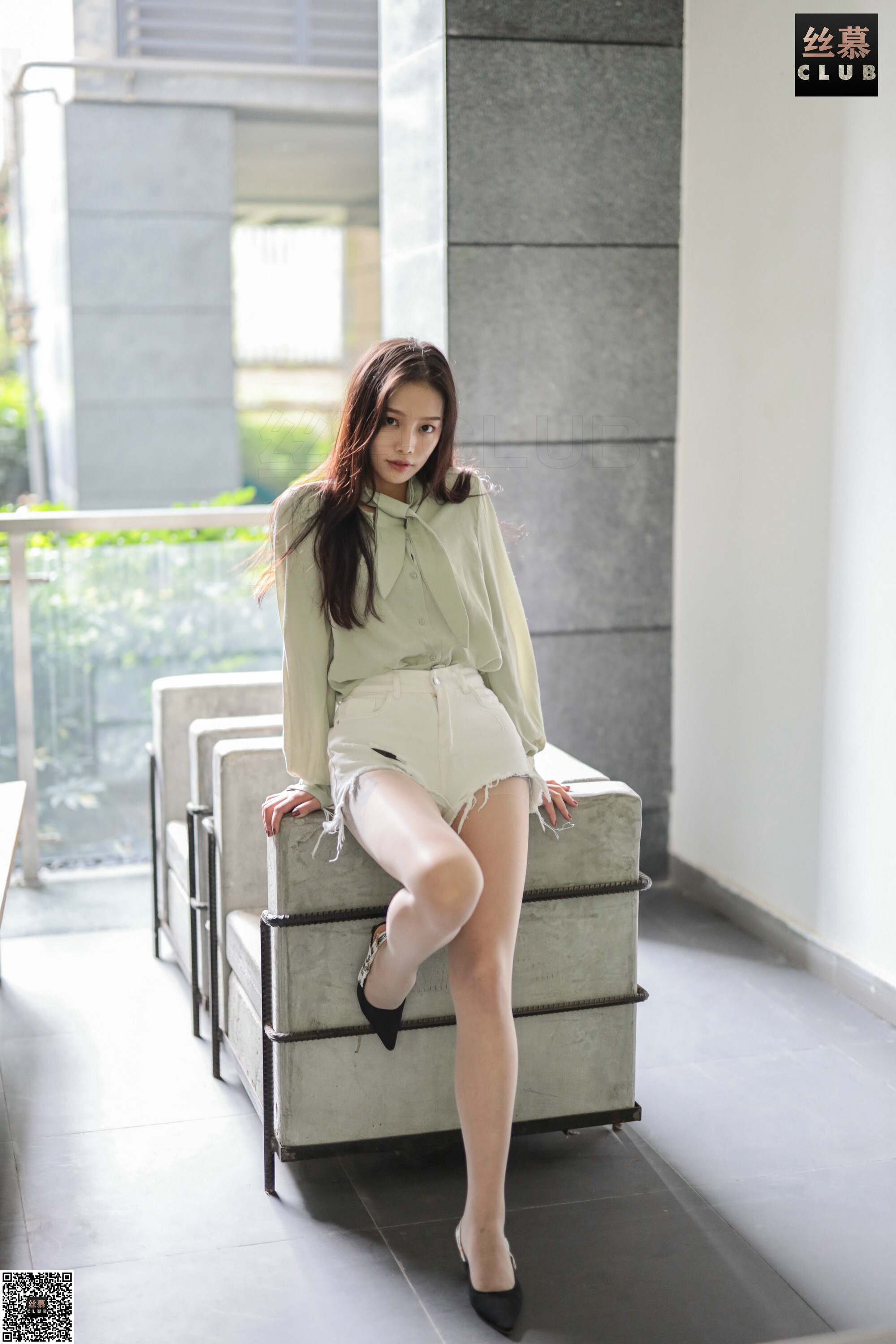 丝慕写真 SM095 小舒淇 – 肉丝女骑手